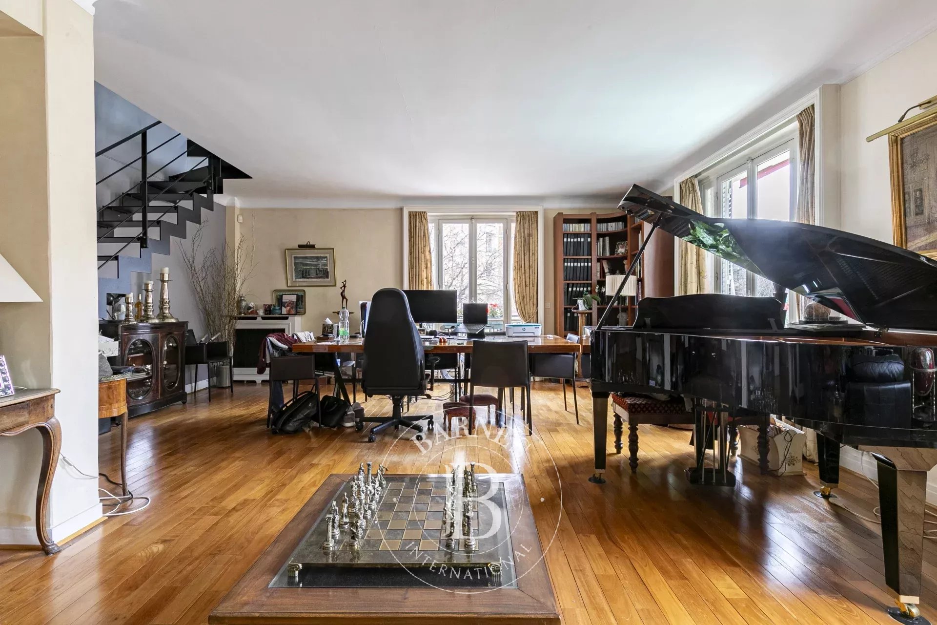 Paris  - Apartment 4 Bedrooms - picture 4