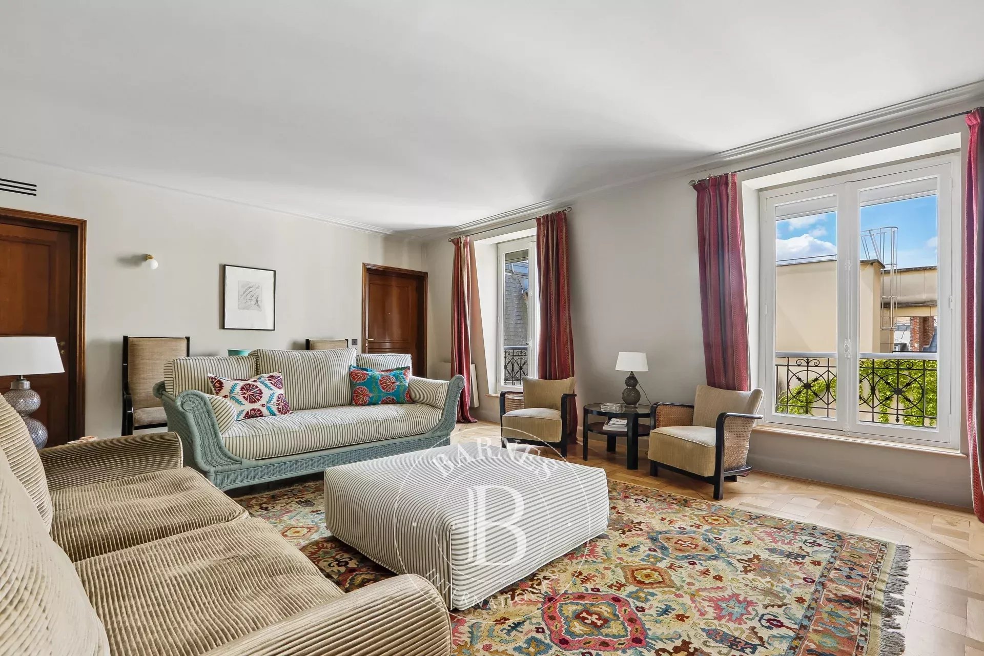 Appartement Paris 75008  -  ref 87001072 (picture 1)