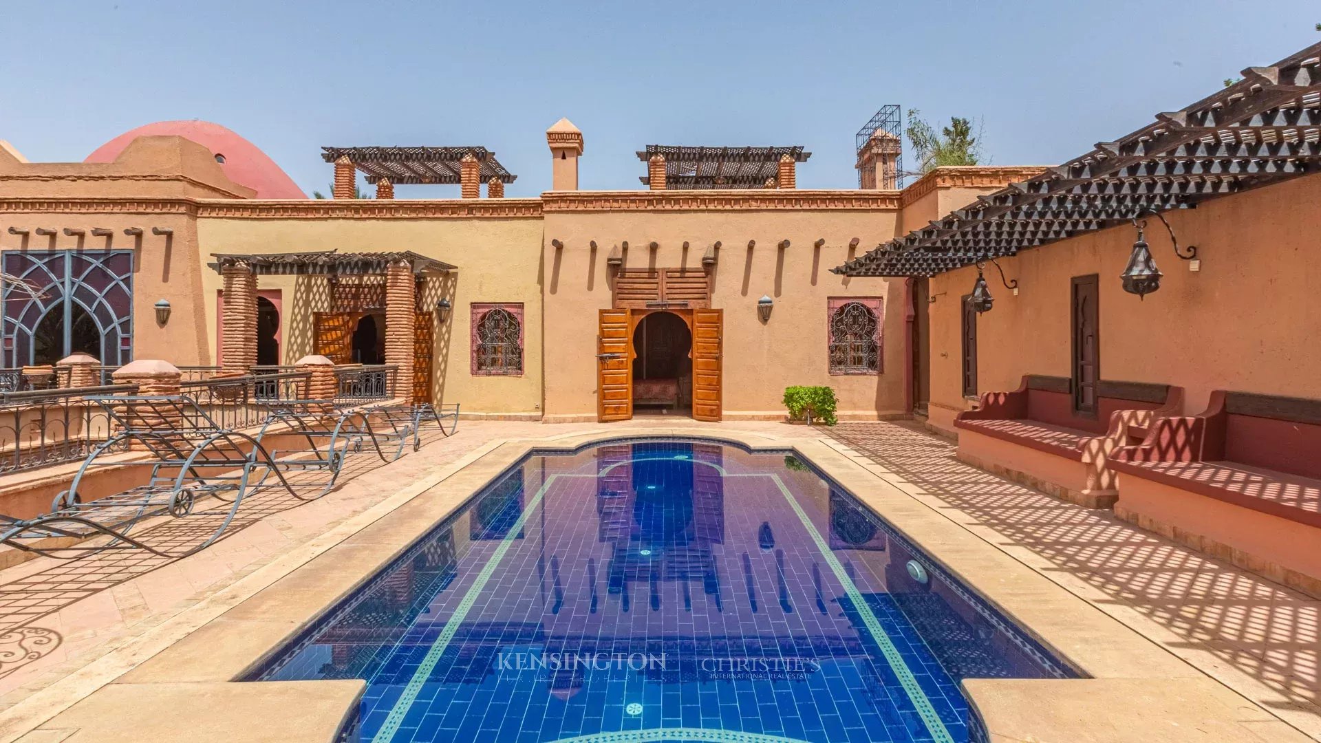 10 Bedroom Villa/Townhouse's Image 47