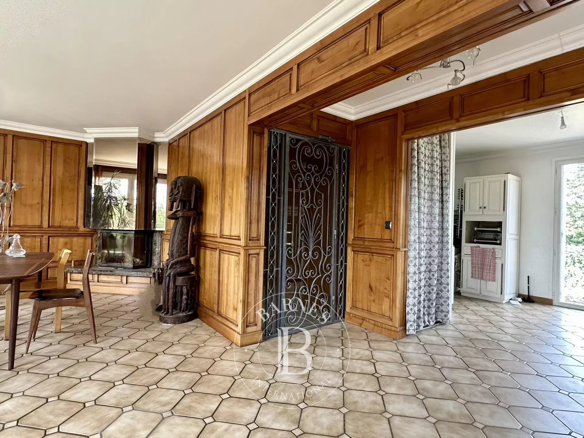 Évry-Courcouronnes  - Maison 9 Pi&egrave;ces 8 Chambres - picture 9