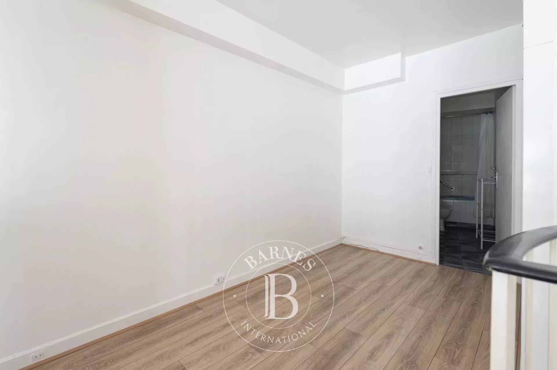 Daire Paris 18ème - picture 17