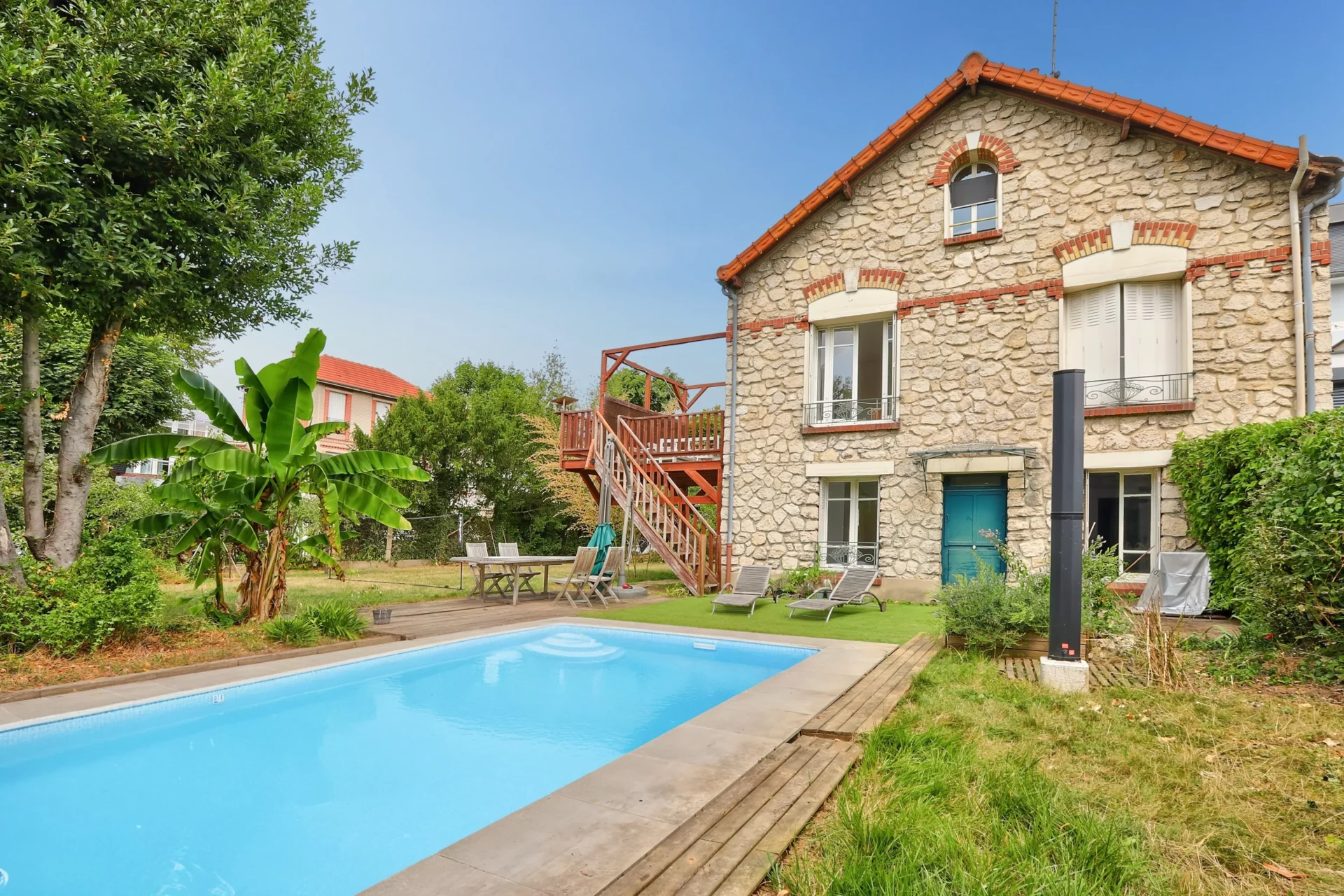 Rueil-Malmaison - ENTRE CENTRE ET RER