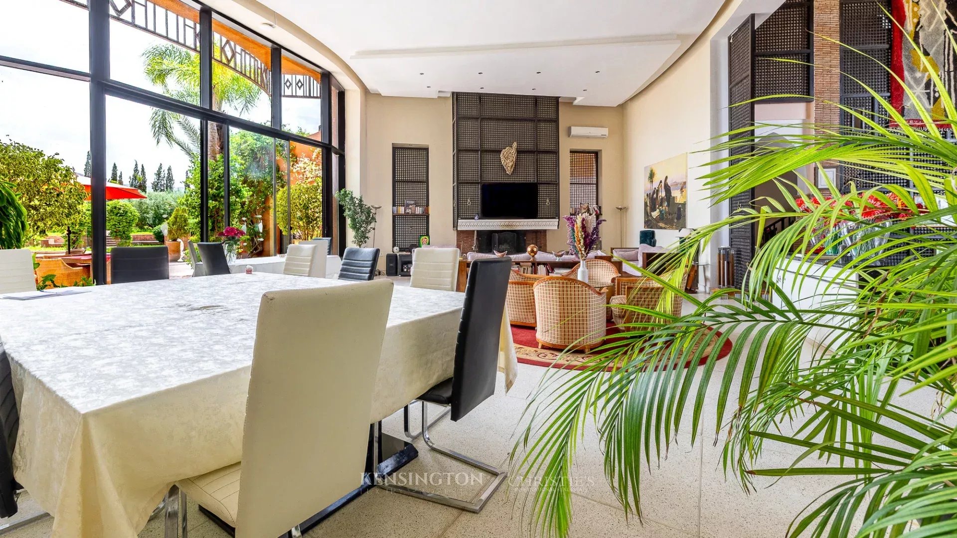 9 Bedroom Villa/Townhouse's Image 43