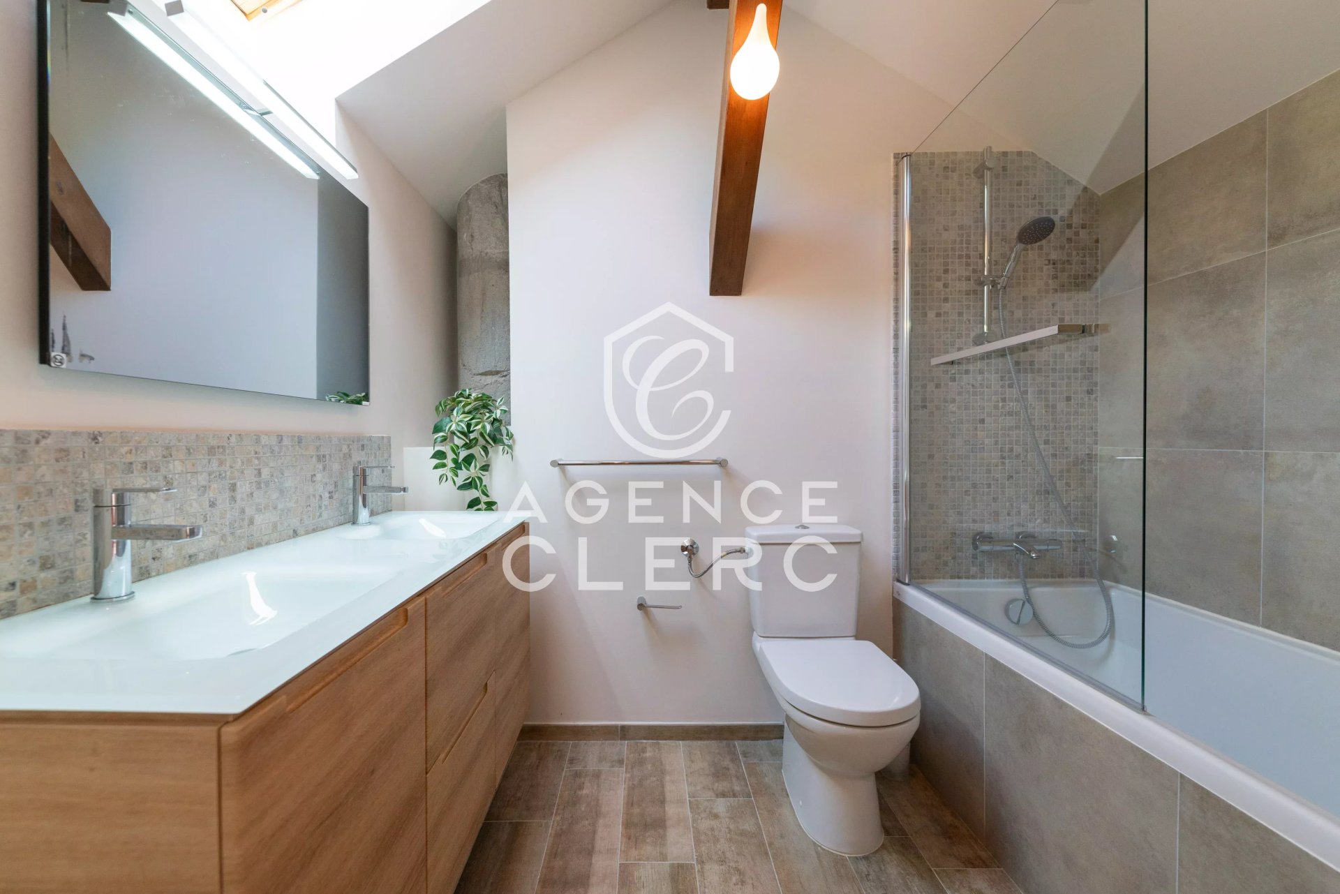 2 Bedroom Apartment/Flat's Image 9