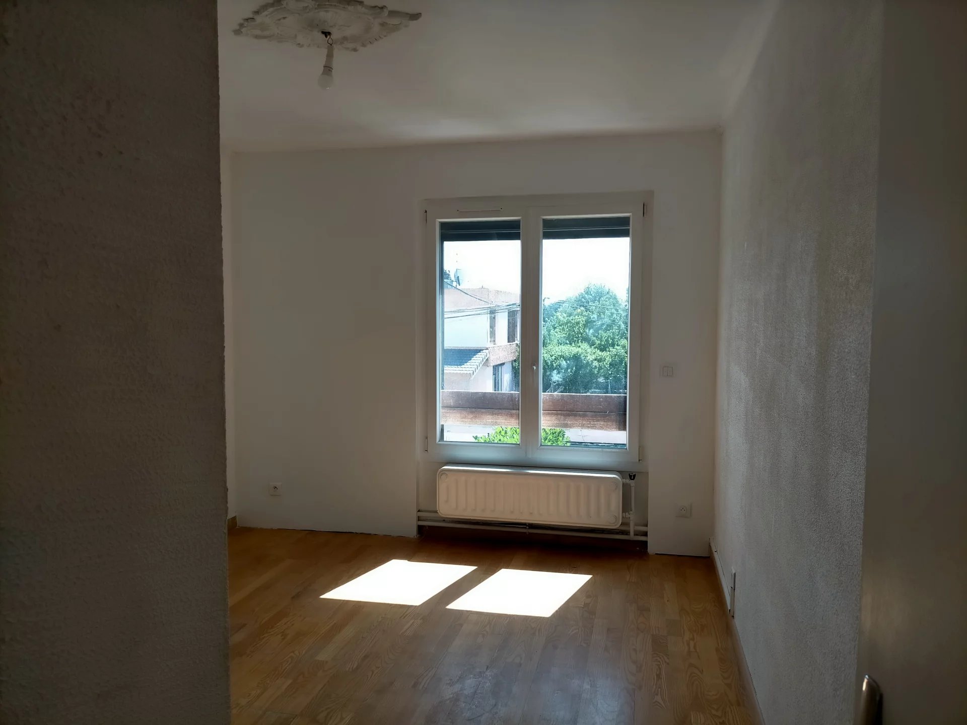 2681592 Location Meyzieu