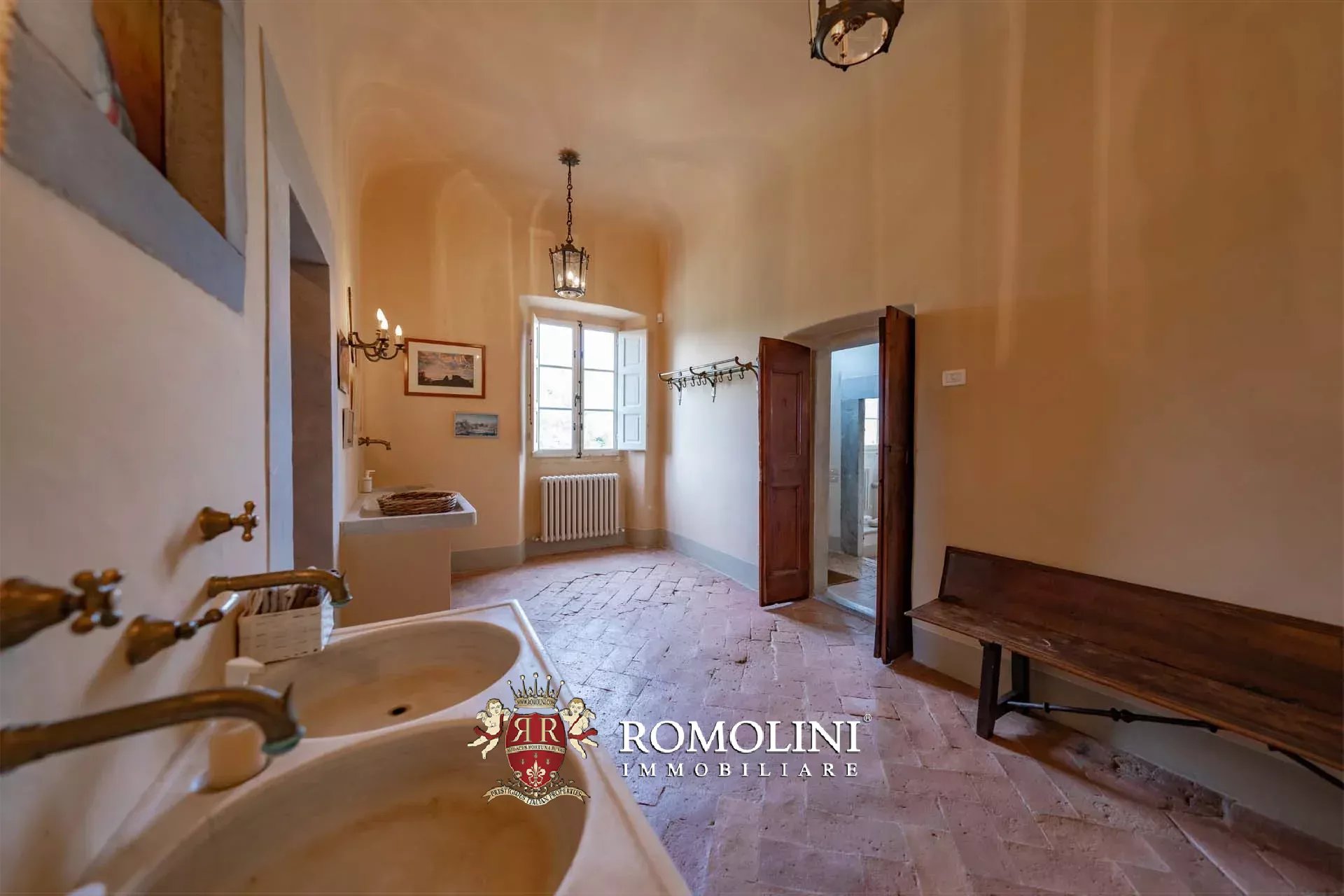 30 Bedroom Villa/Townhouse's Image 46