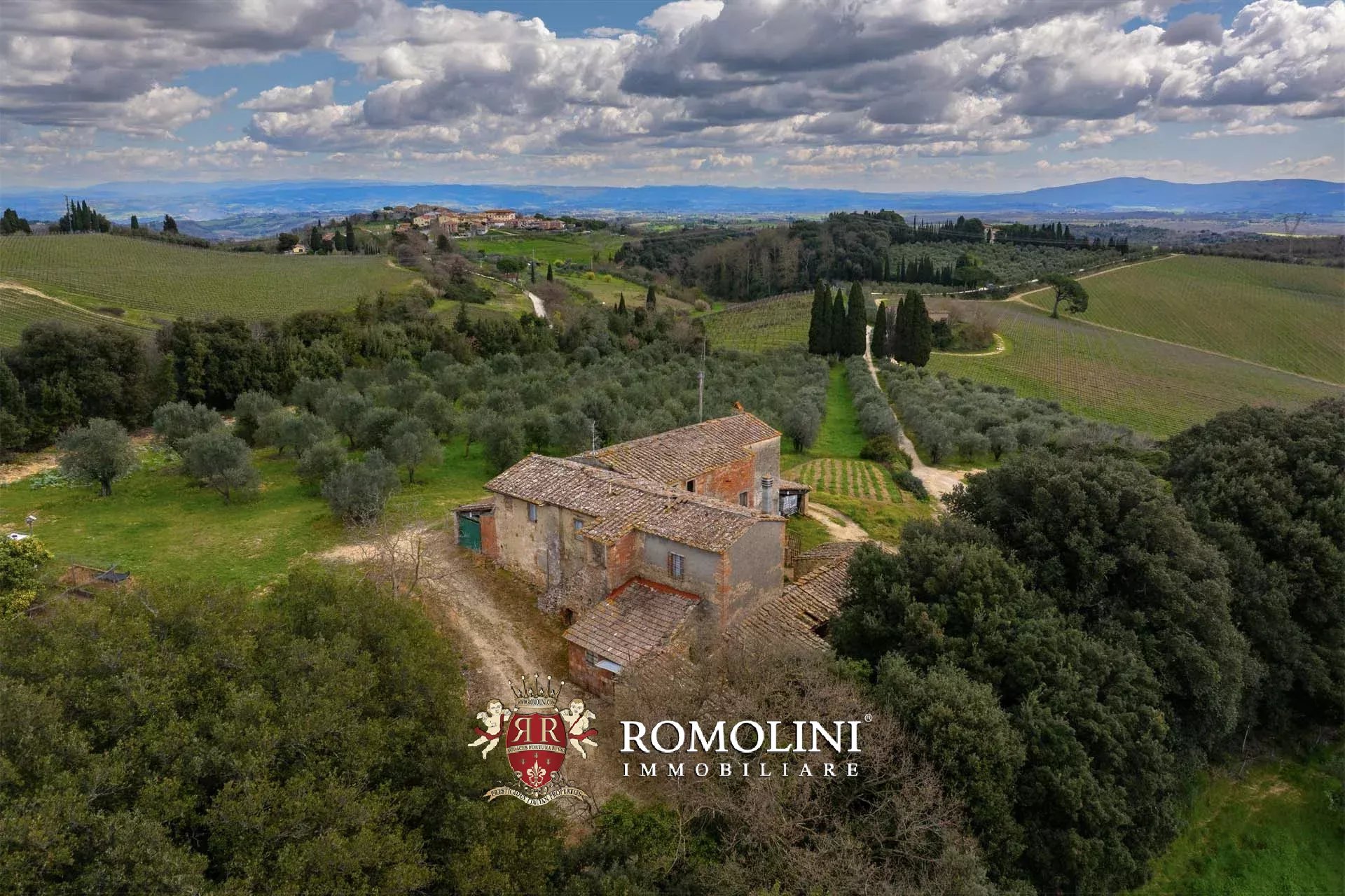 35 Bedroom Vineyard's Image 112