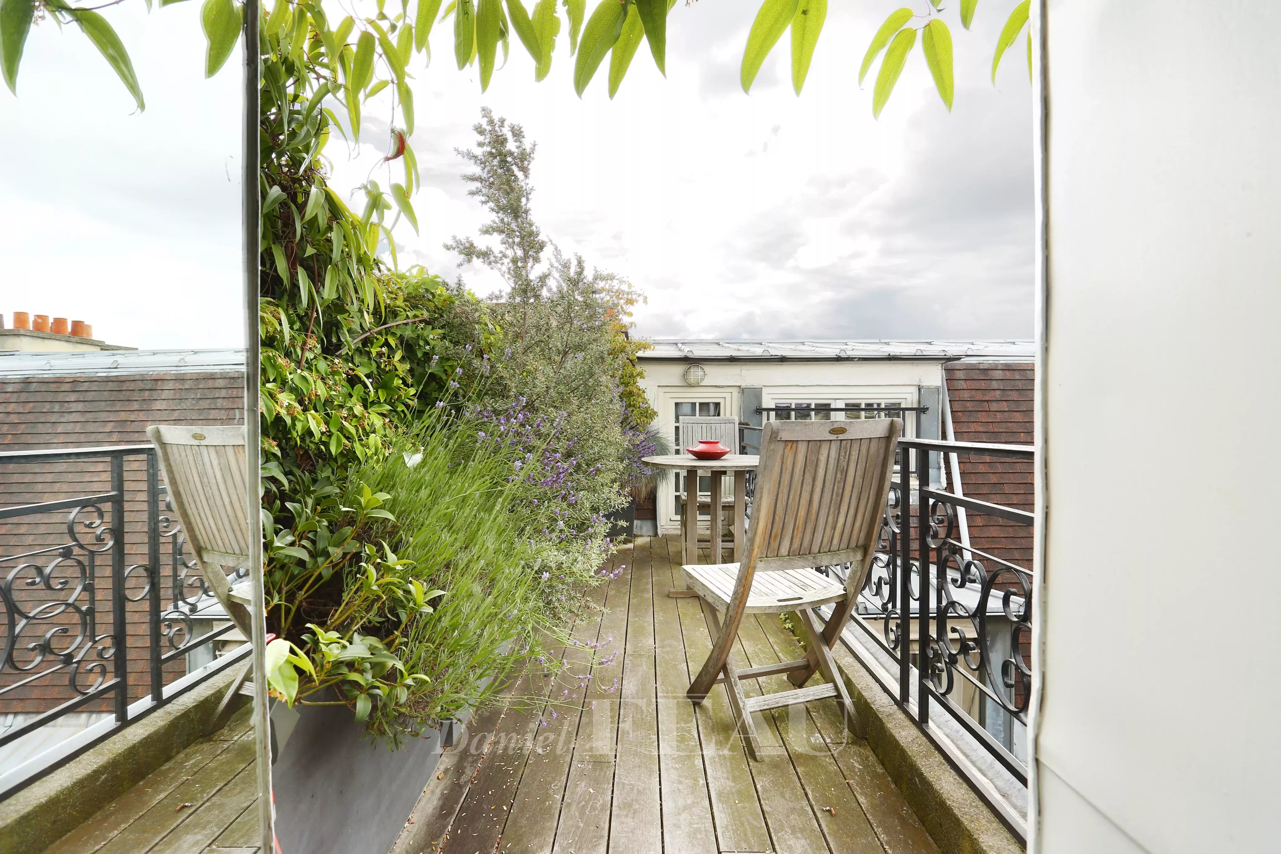 Sale Apartment Paris 4th