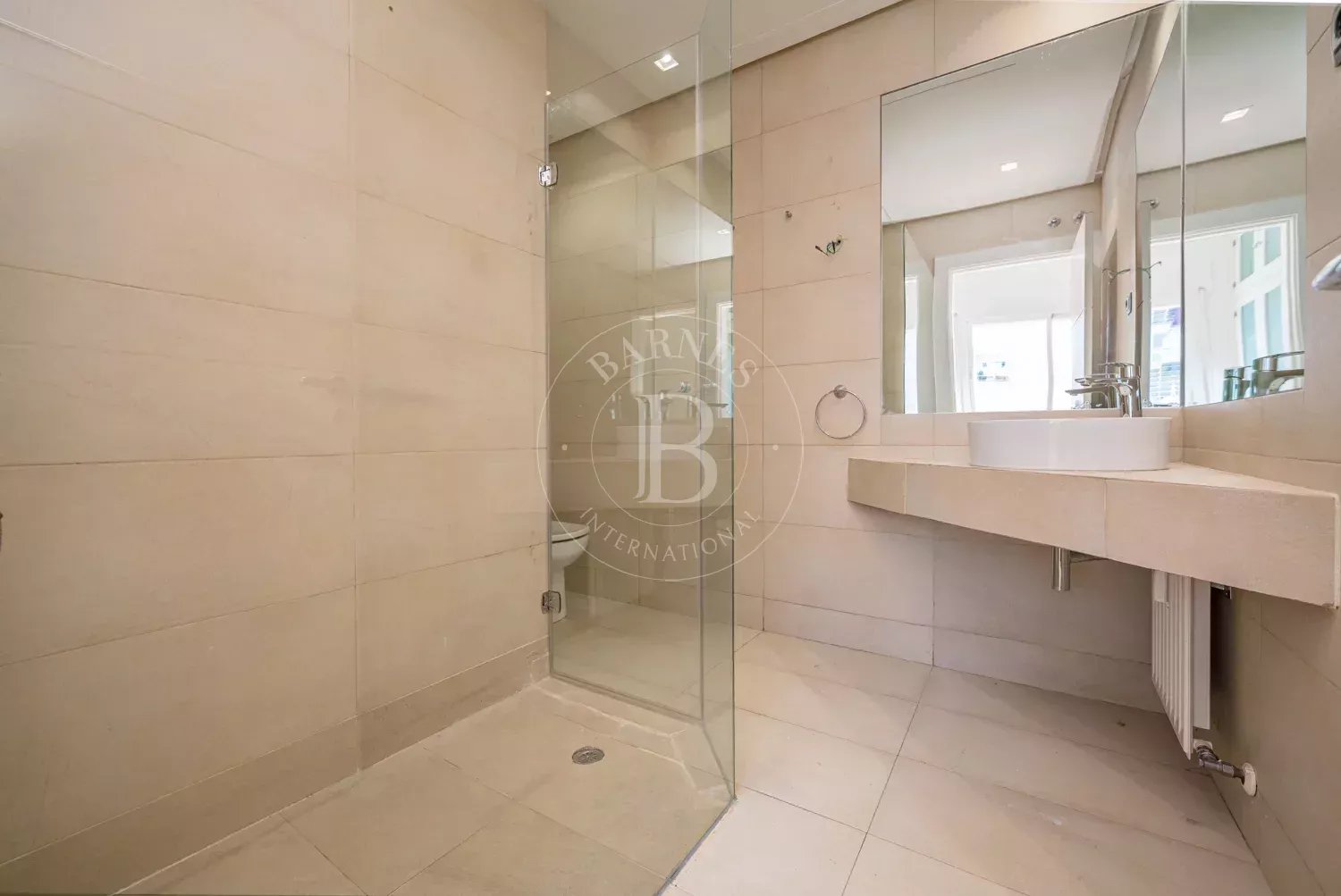 Daire Madrid - picture 16