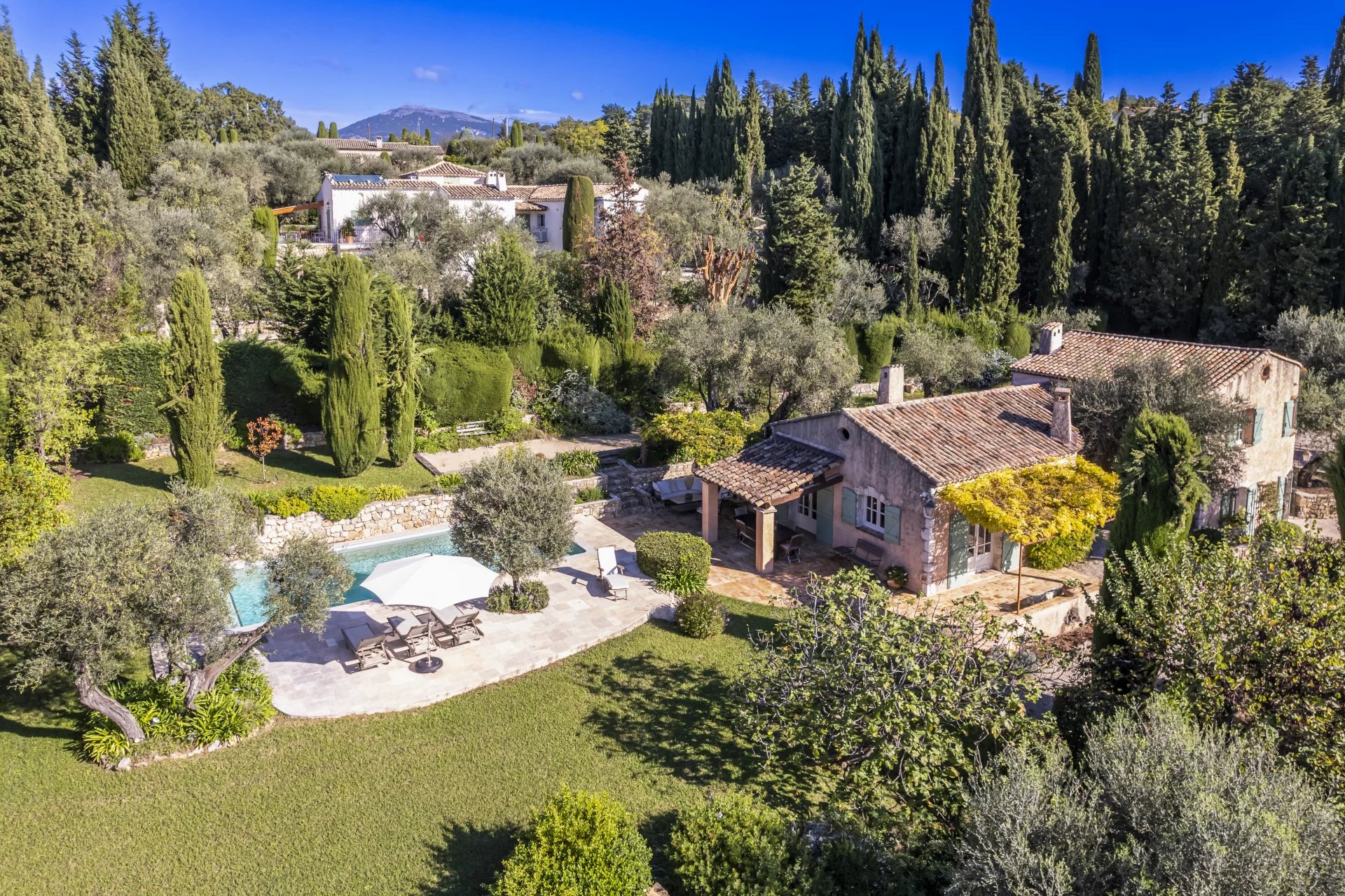 Qlistings - 4 Bedrooms - House - Alpes-Maritimes - For Sale - 10441 Property Image