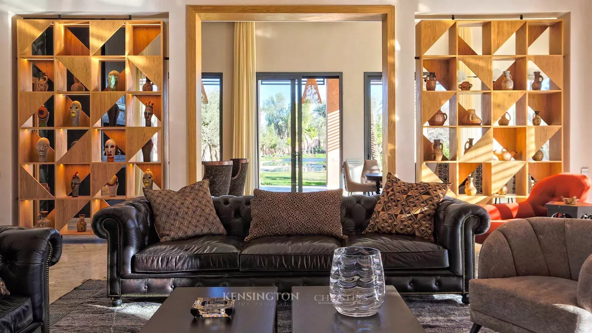 5 Bedroom Villa/Townhouse's Image 4