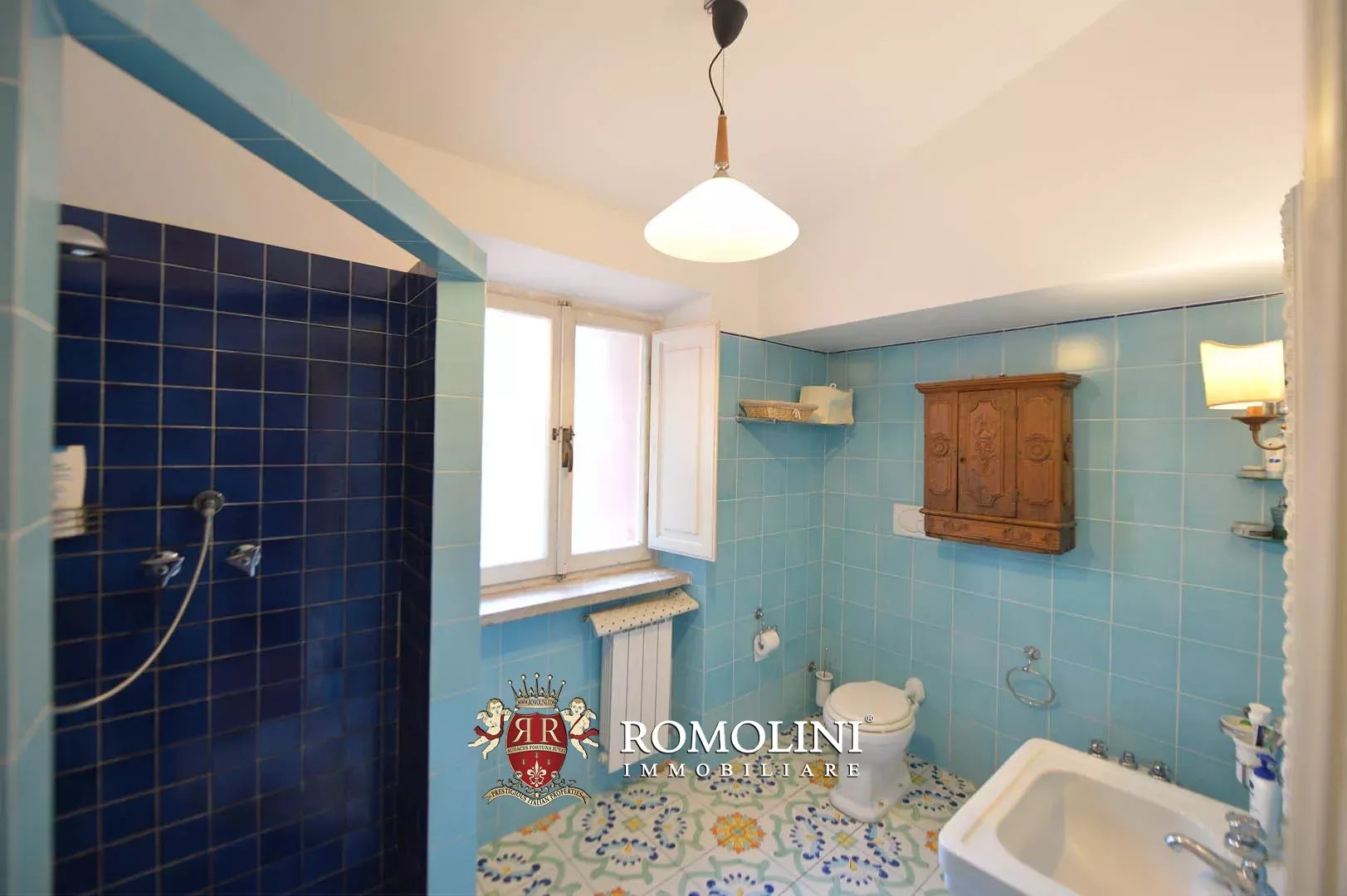 10 Bedroom Villa/Townhouse's Image 37