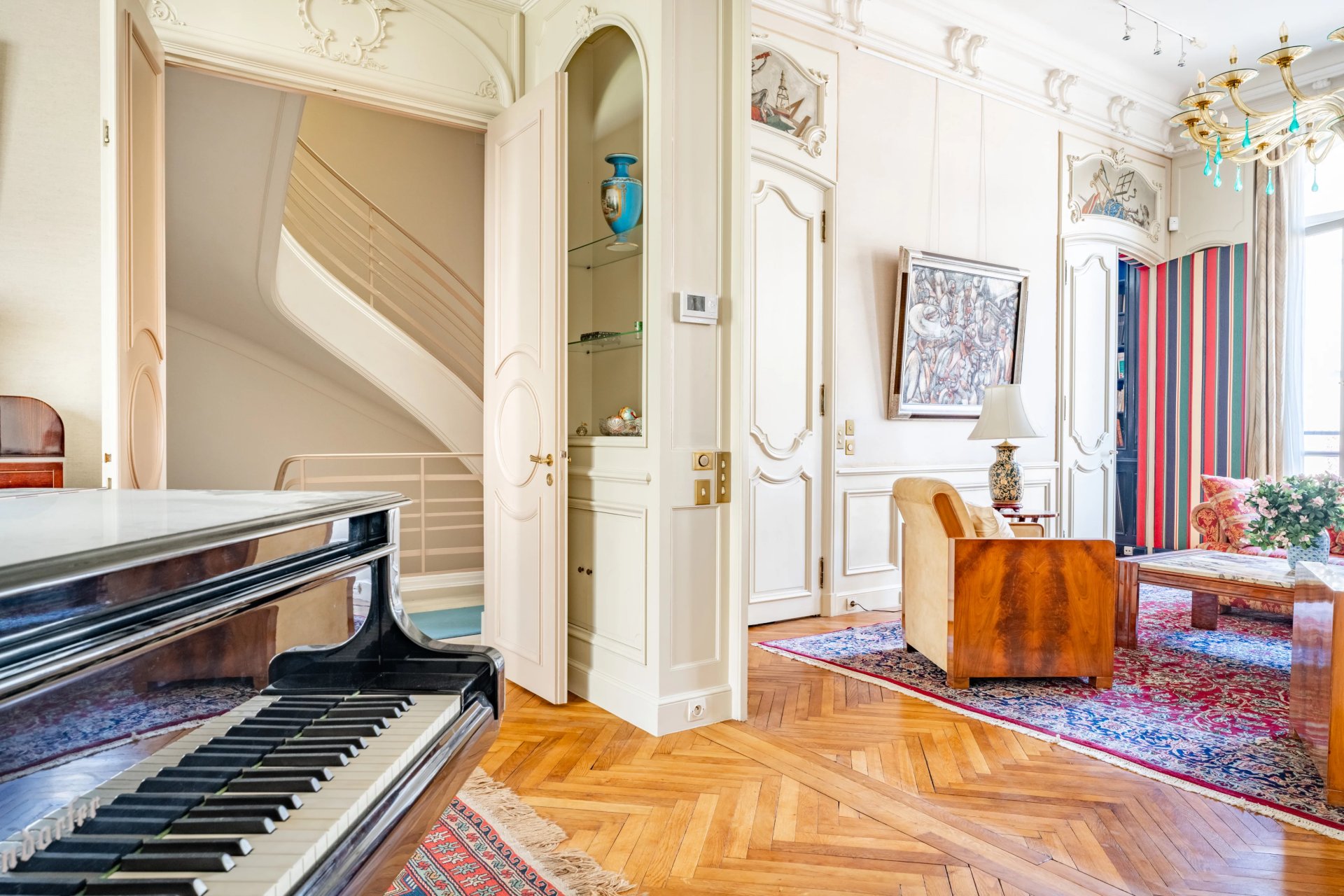 6 Bedroom Villa/Townhouse's Image 25