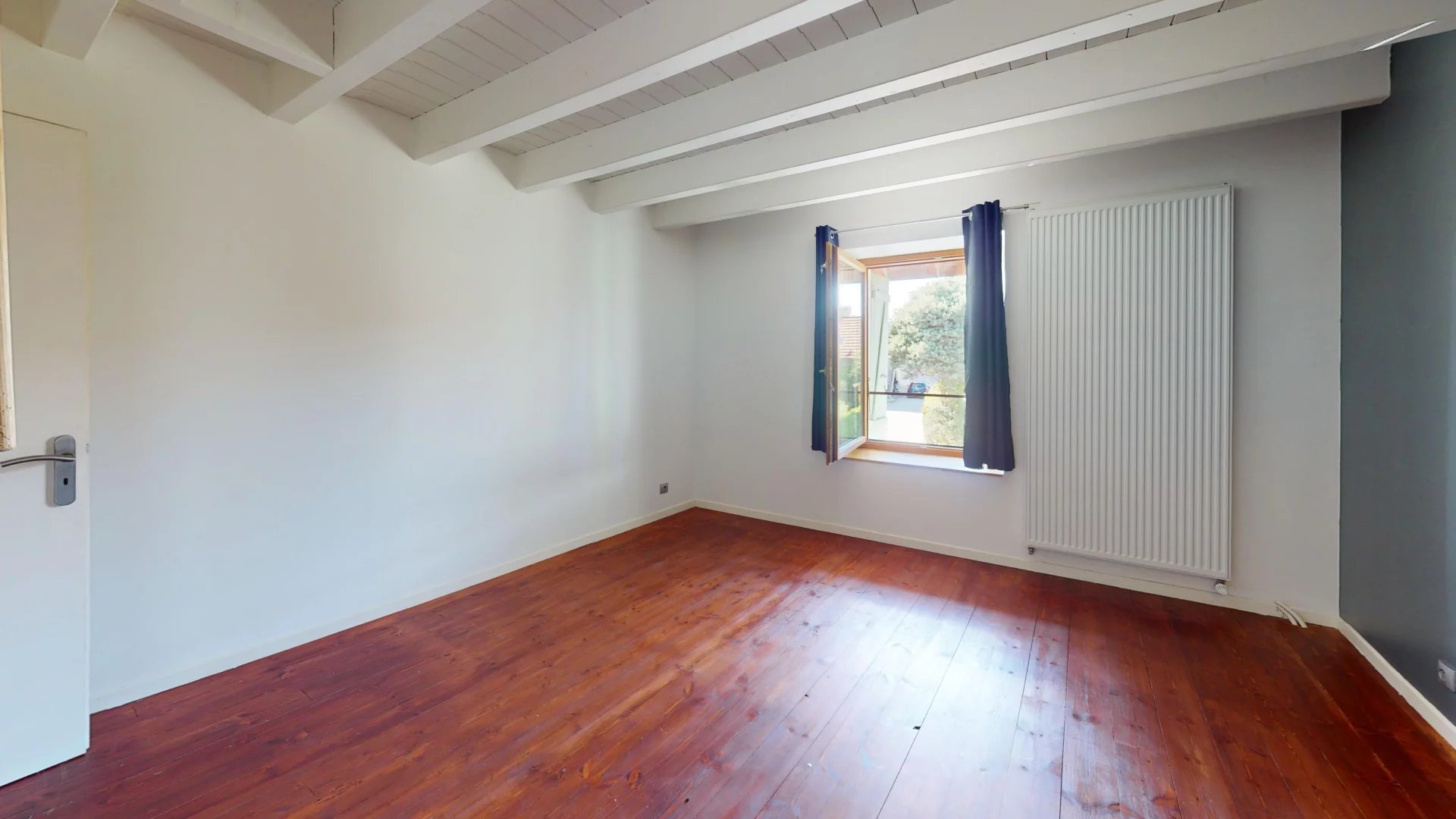 Ferme rénovée idéalement placée - Cœur de Village, Feigères