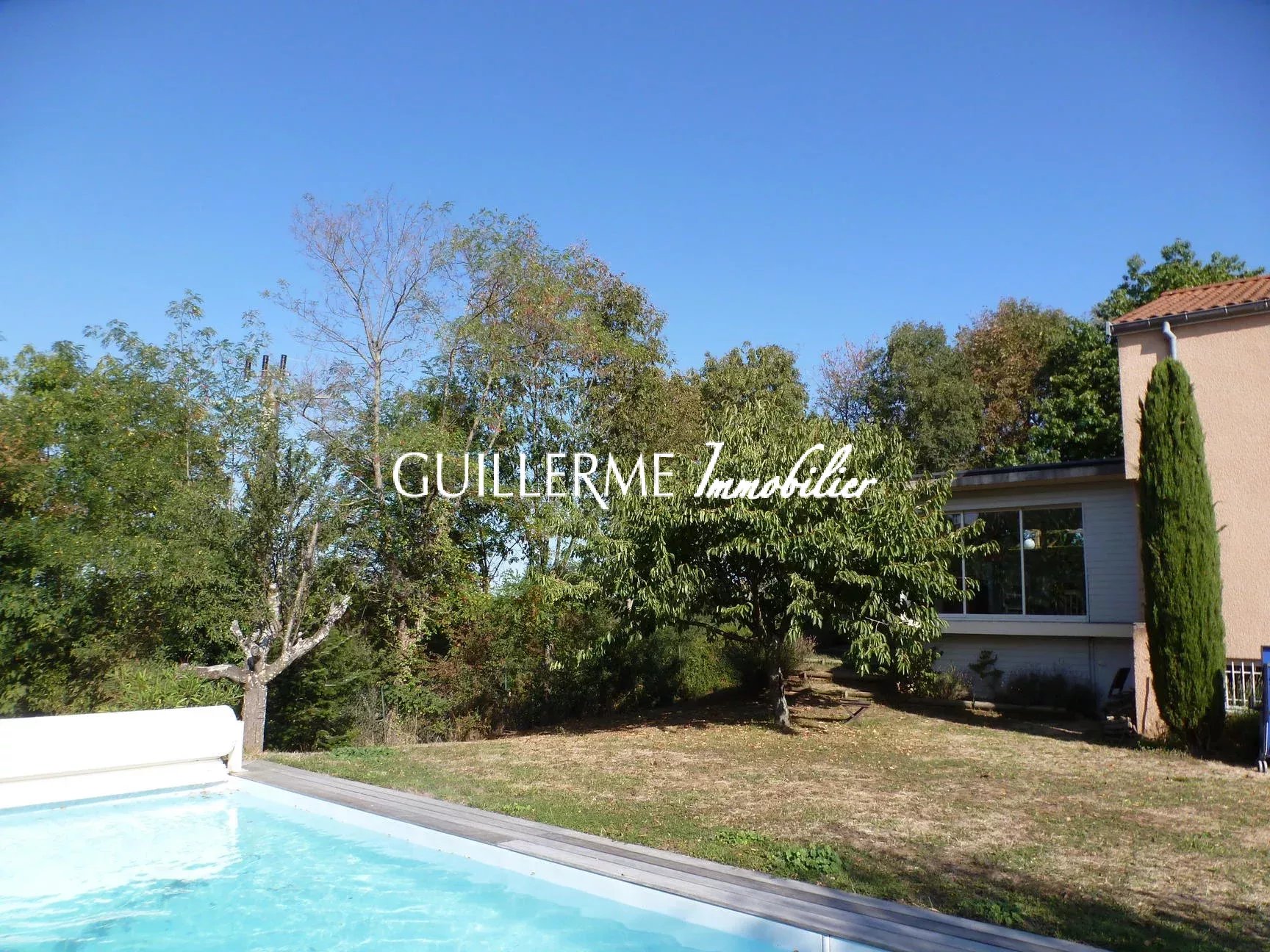 MAISON VERSANT OUEST 5 chambres