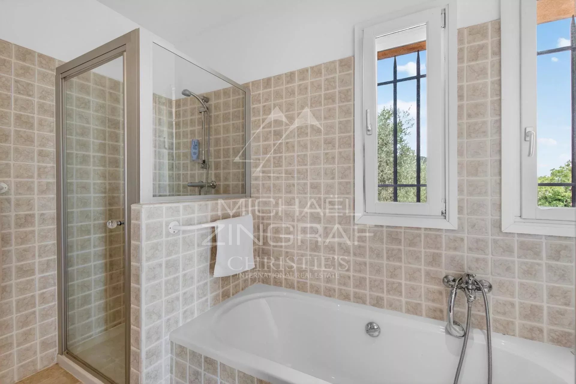 4 Bedroom Villa/Townhouse's Image 35