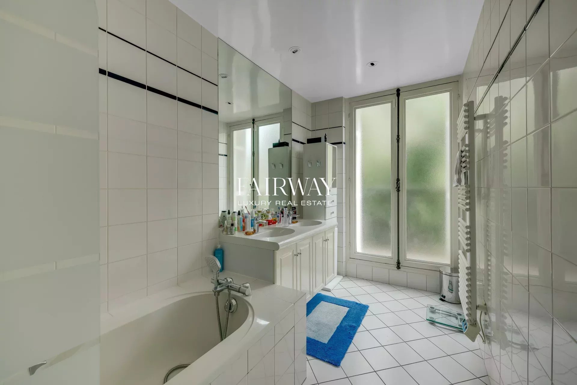 Appartement familial 148 m² – Immeuble en pierre de taille, Paris 17eme