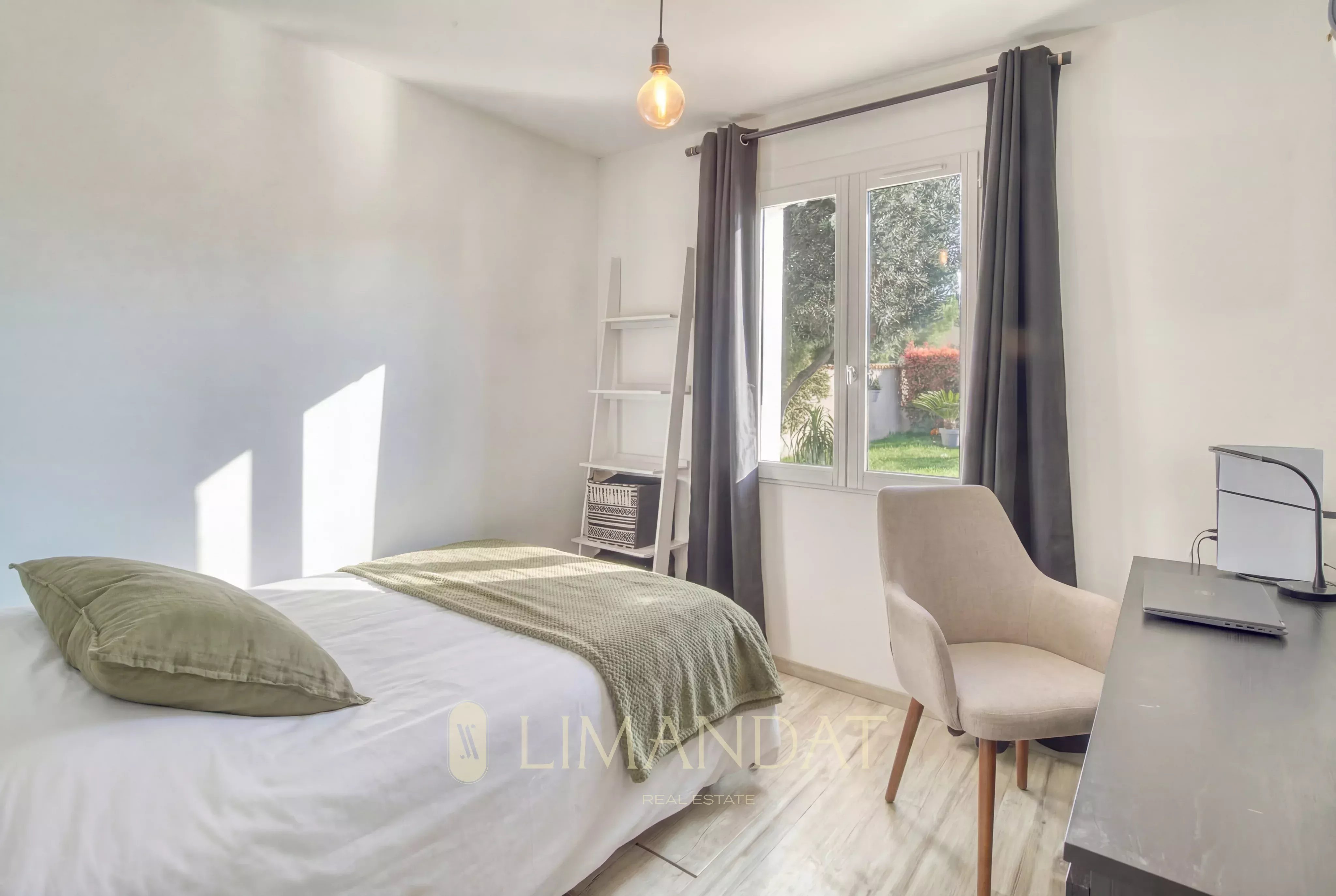 Nice Crémat – Renovated single-story villa with a pool in the hills of Nice