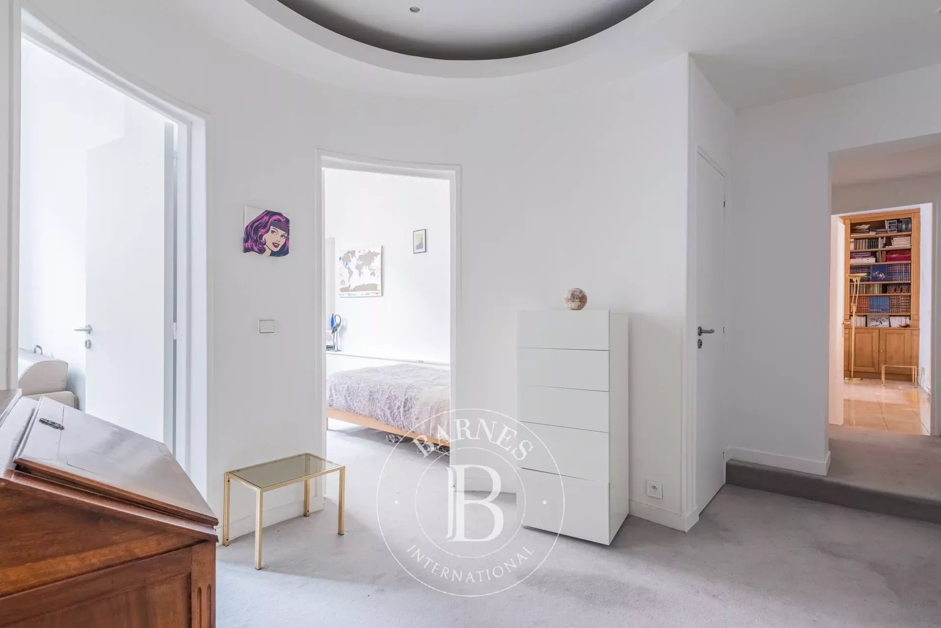 Daire Paris 3ème - picture 9