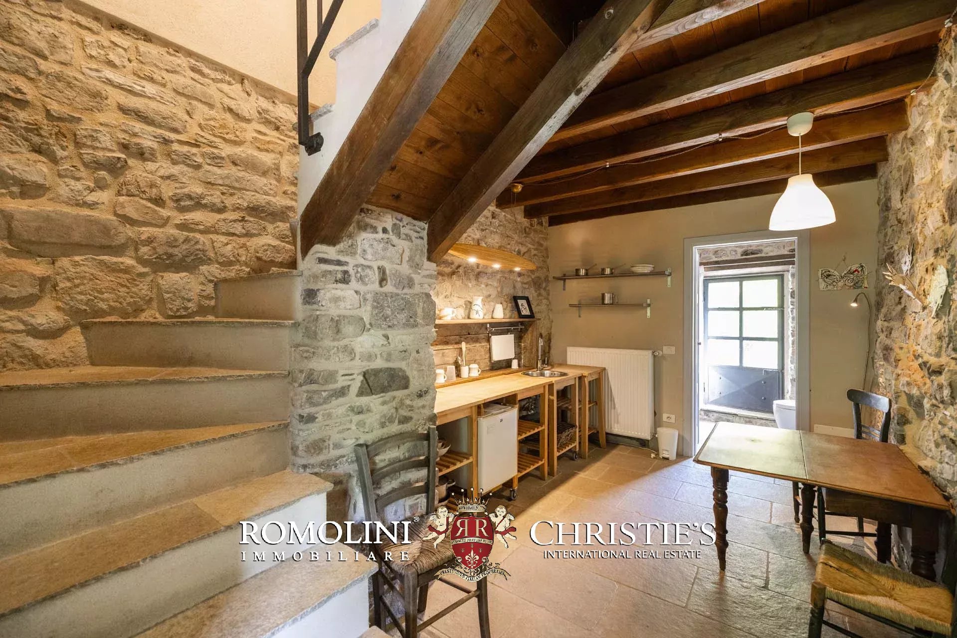 10 Bedroom Villa/Townhouse's Image 42