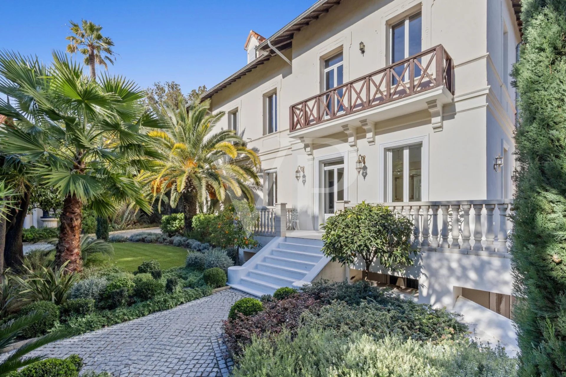 von_poll_real_estate_property_86601630_image_1