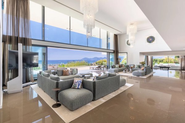 A Contemporary Masterpiece — Cannes Californie — photo 7