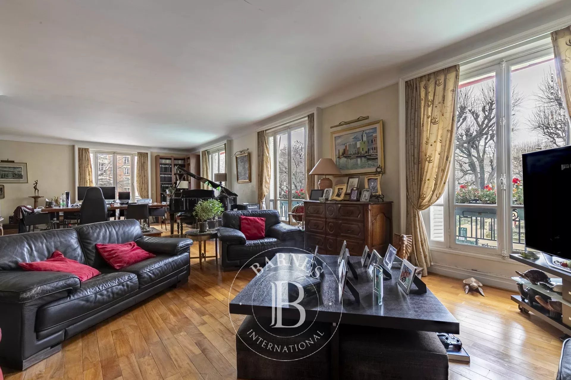 Appartement Paris 75015  -  ref 86658981 (picture 1)