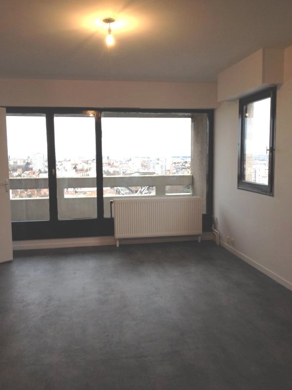 STUDIO LUMINEUX 2 ALLEE DES FEUILLANTINES-VILLEJUIF