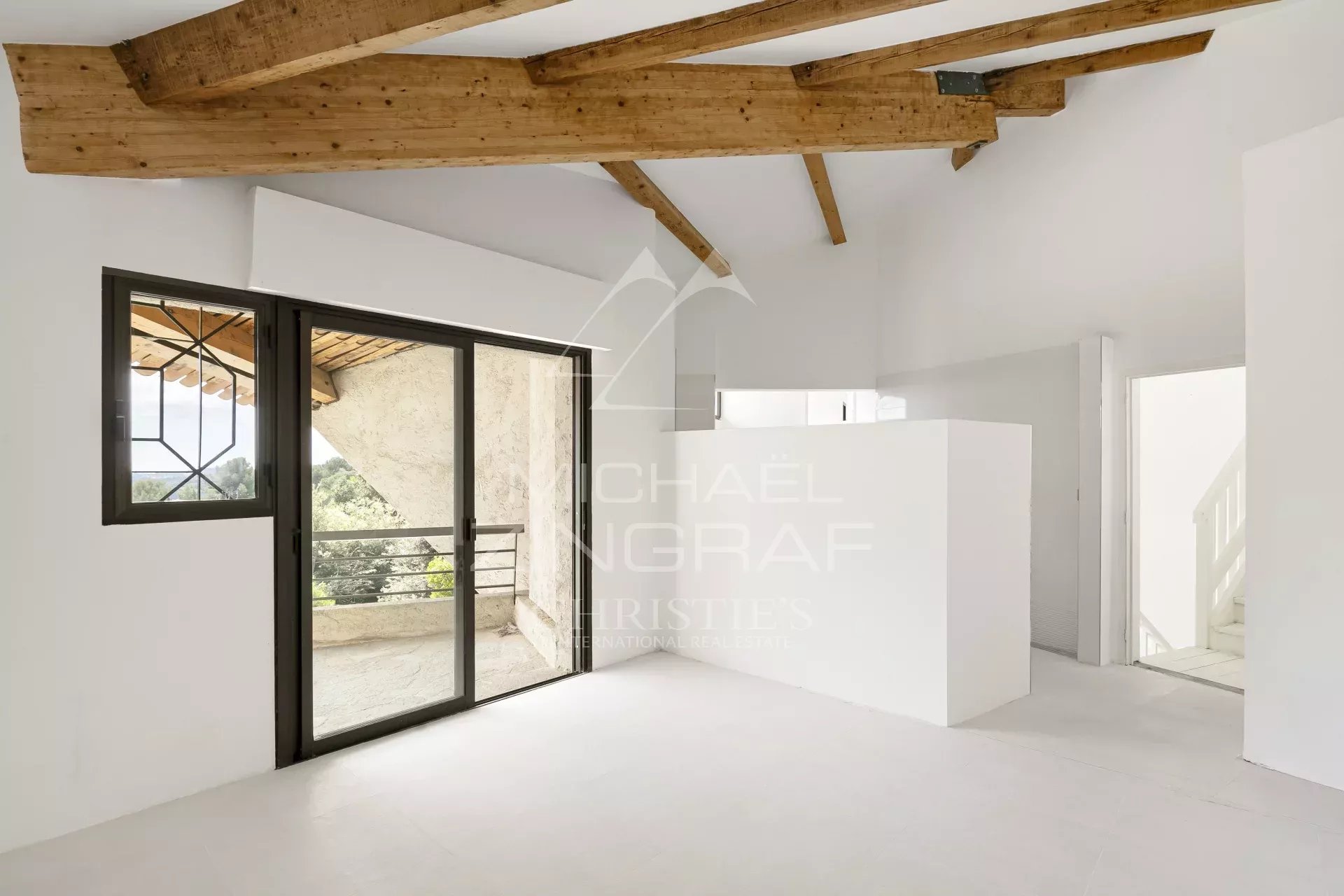 4 Bedroom Villa/Townhouse's Image 5