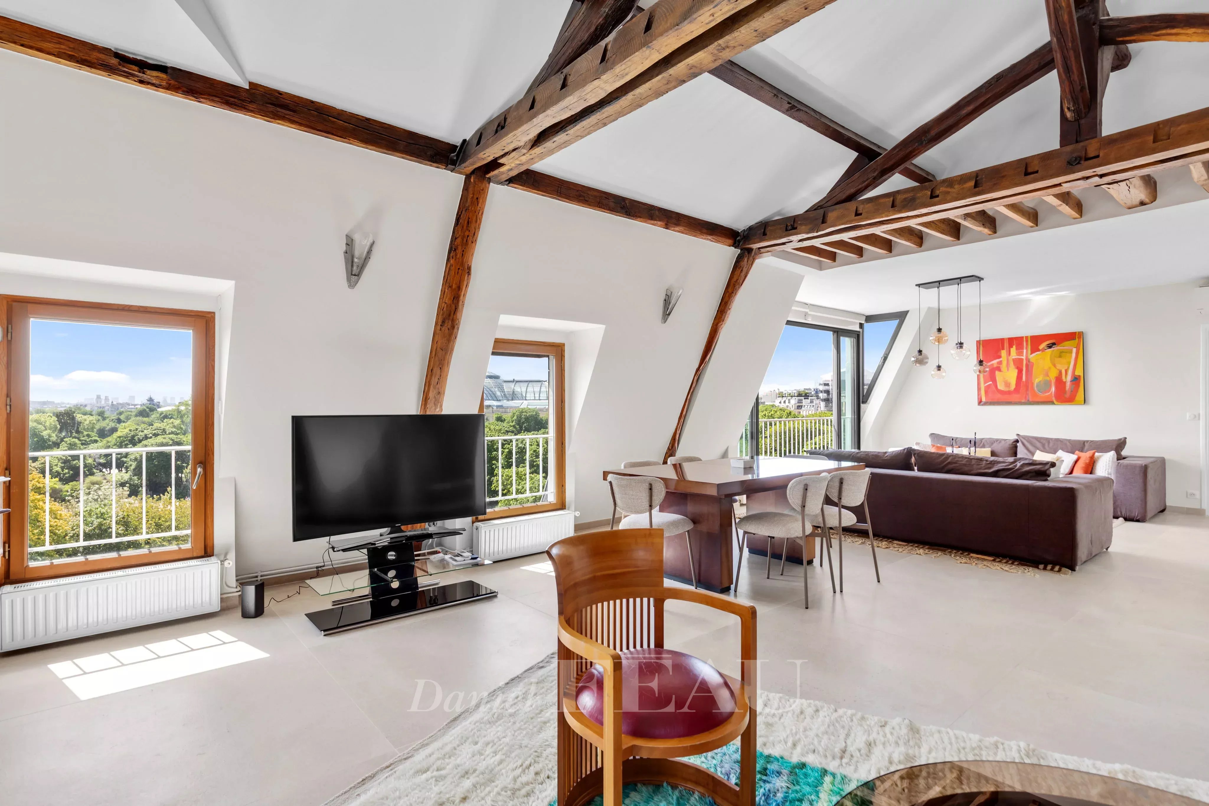 Sale Apartment Paris 8th