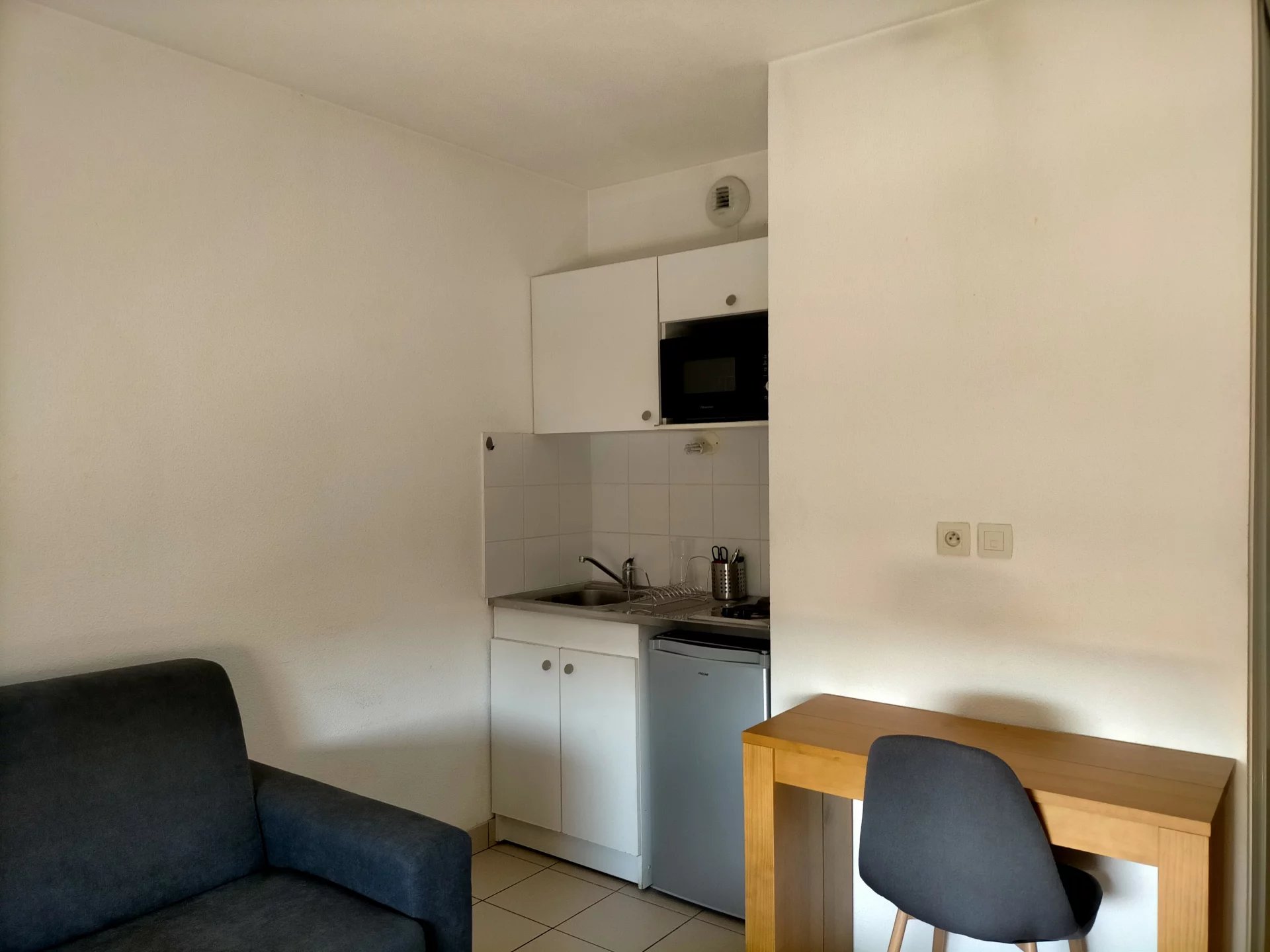 481949 Location Saint-Genis-Laval