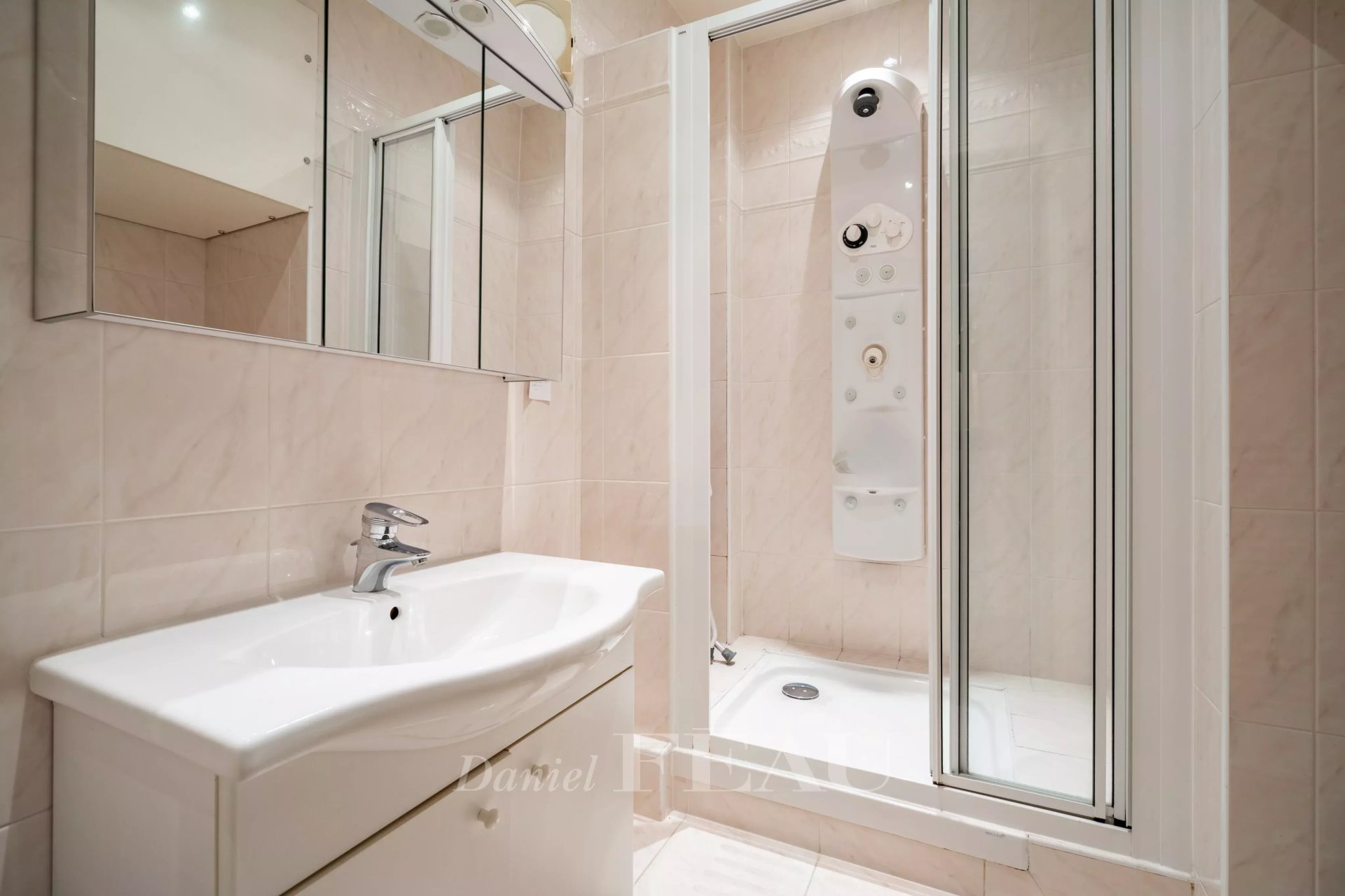 3 Bedroom Apartment/Flat's Image 11