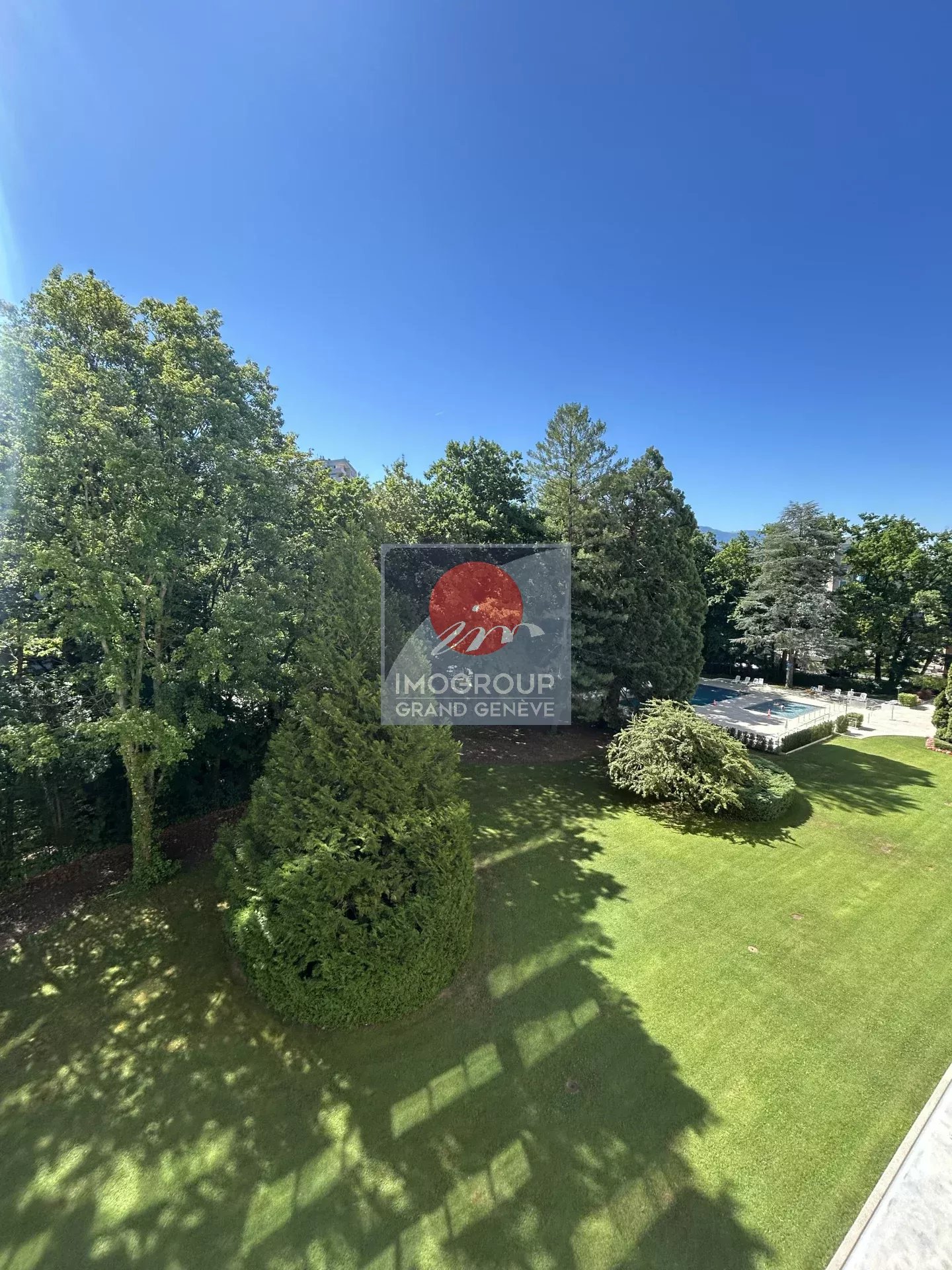 Agence immobilière de Agence IMOGROUP CHENE BOURG GENEVE