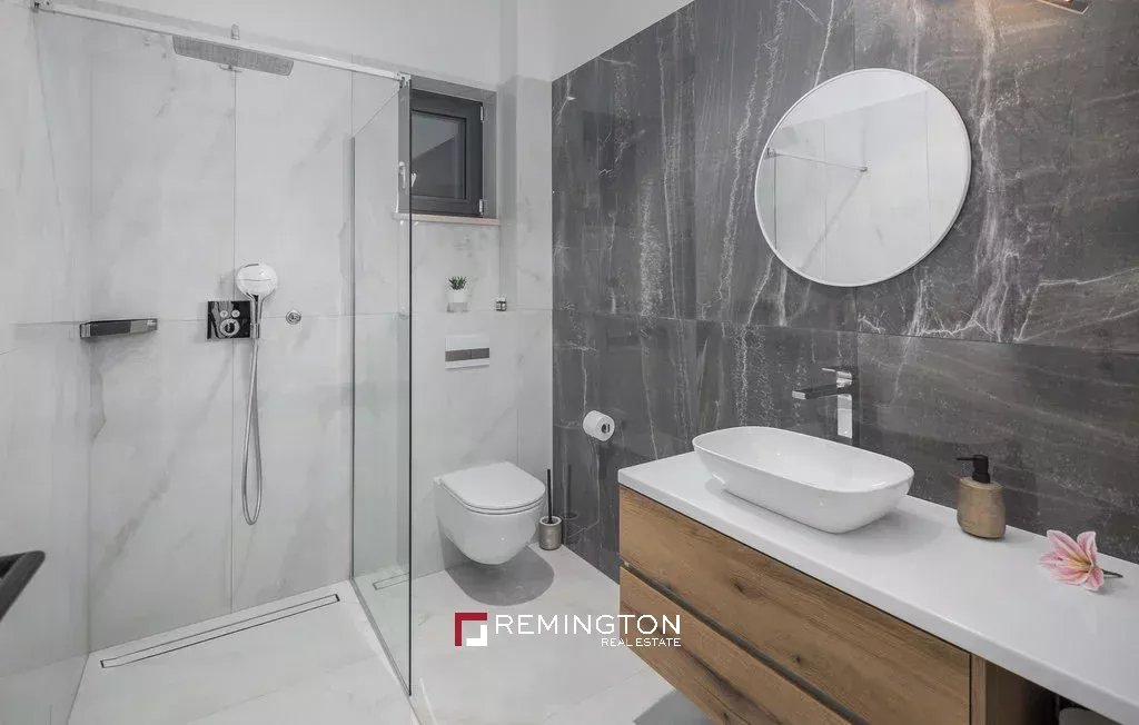 4 Bedroom Villa/Townhouse's Image 18