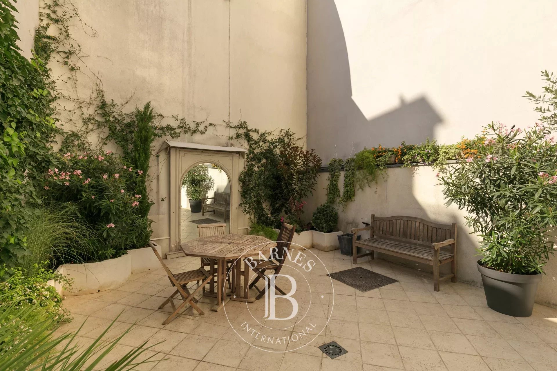 Daire Paris 18ème - picture 8