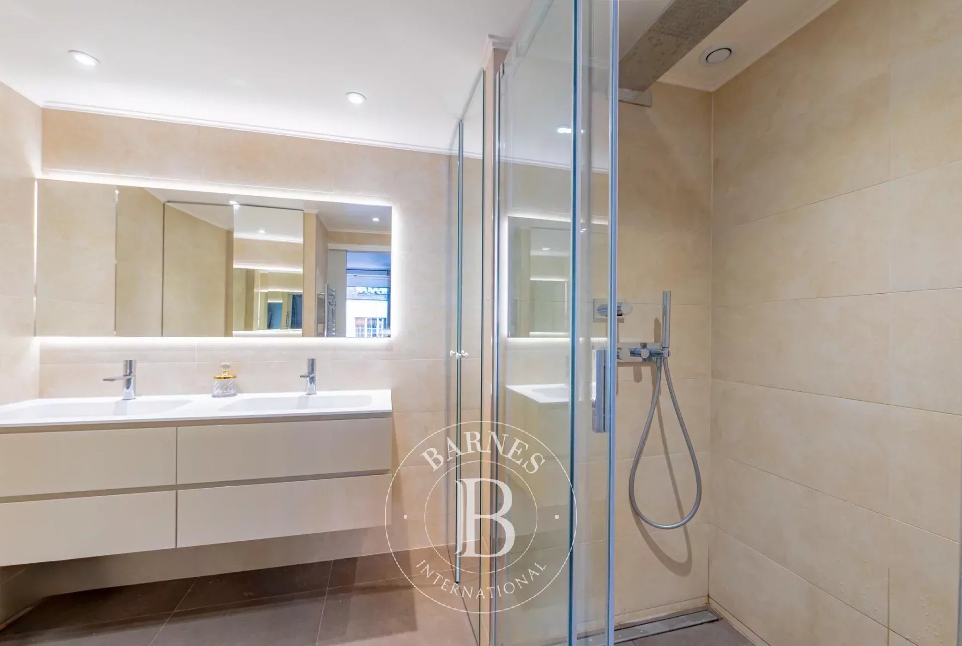 Daire Paris 5ème - picture 7