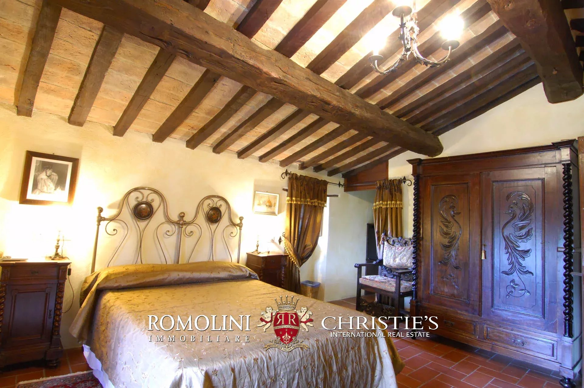 18 Bedroom Villa/Townhouse's Image 32