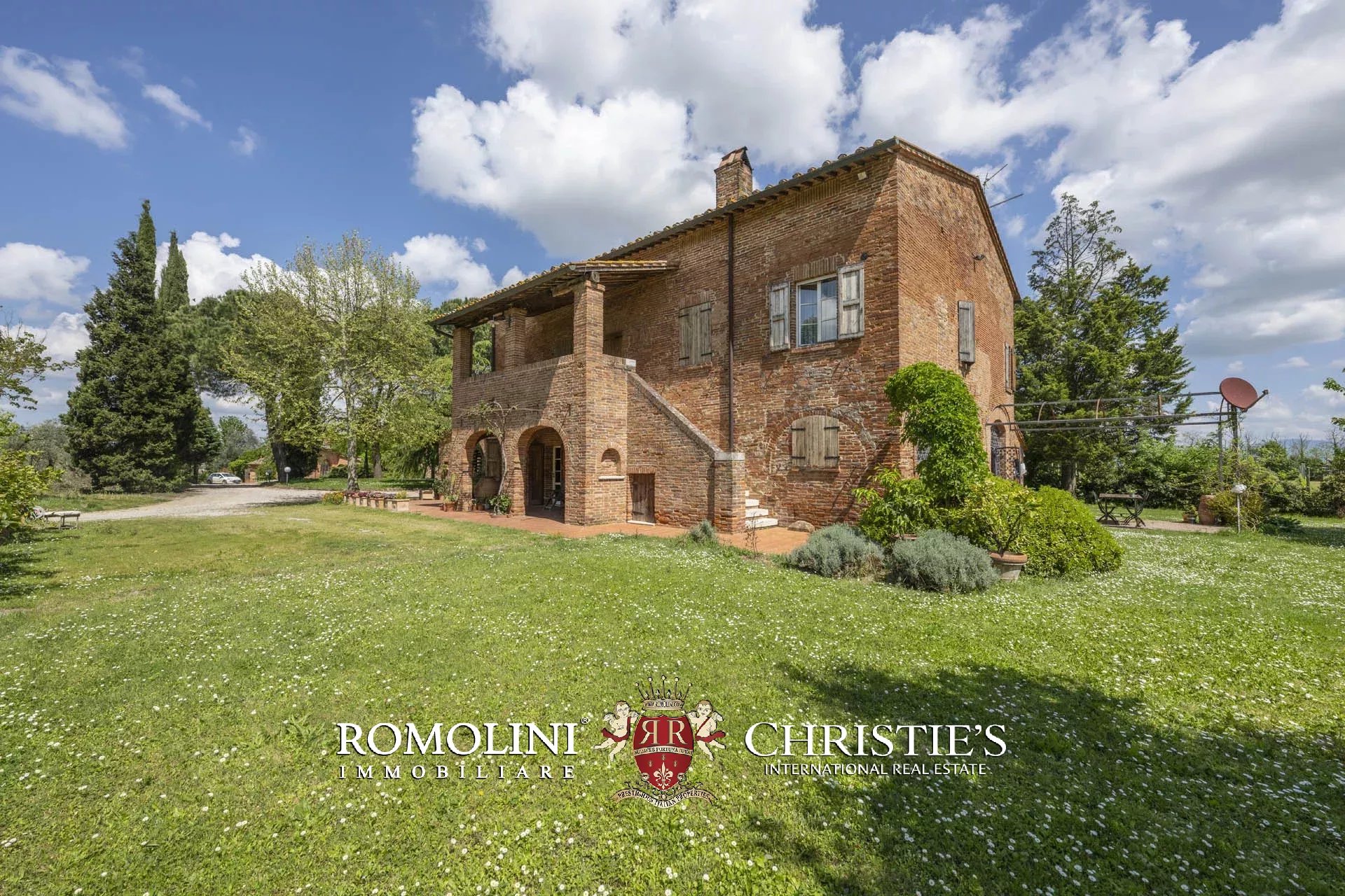 34 Bedroom Vineyard's Image 43