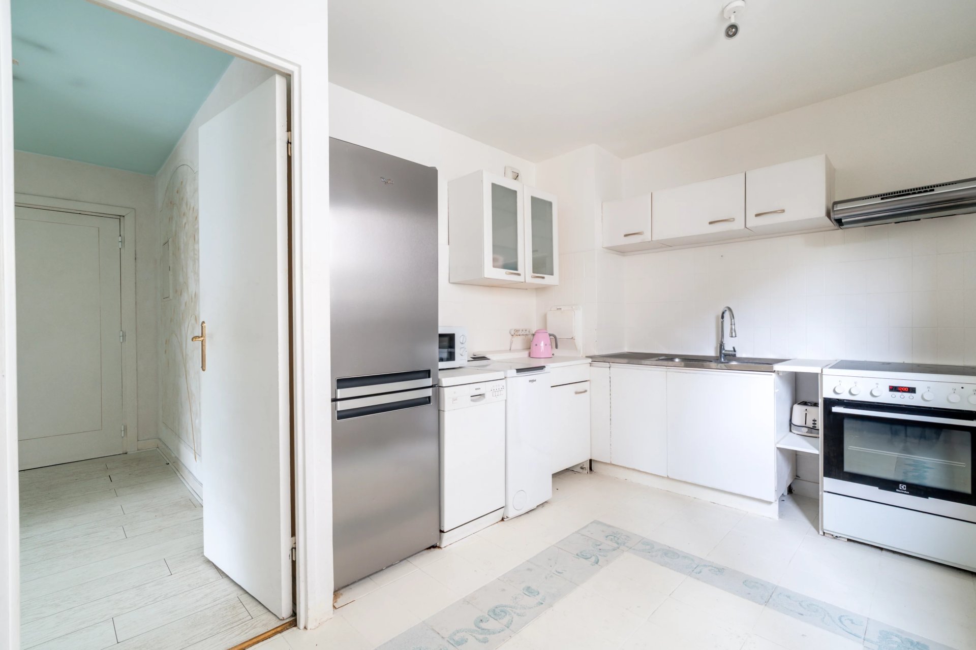 2 Bedroom Apartment/Flat's Image 7