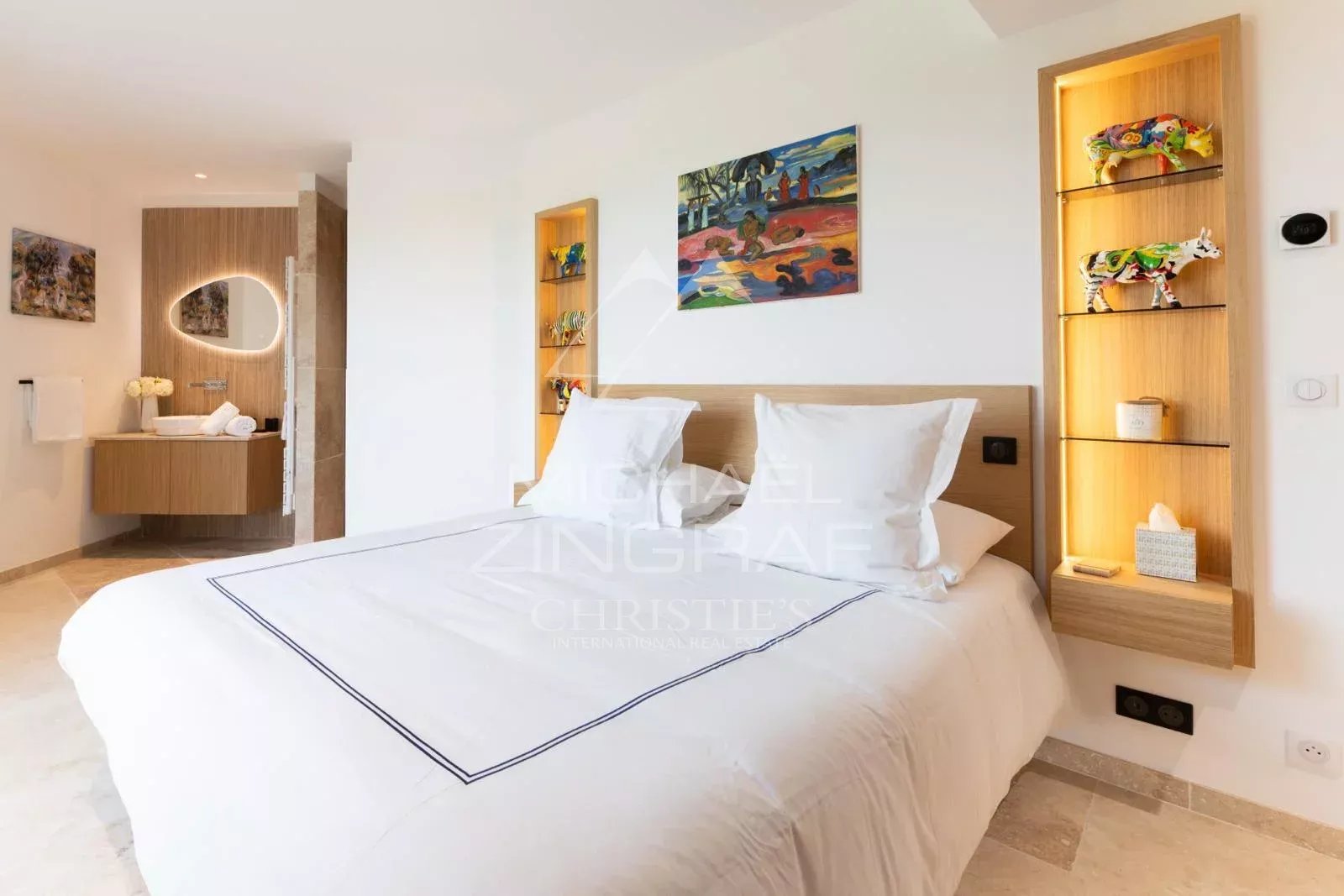 5 Bedroom Villa/Townhouse's Image 5