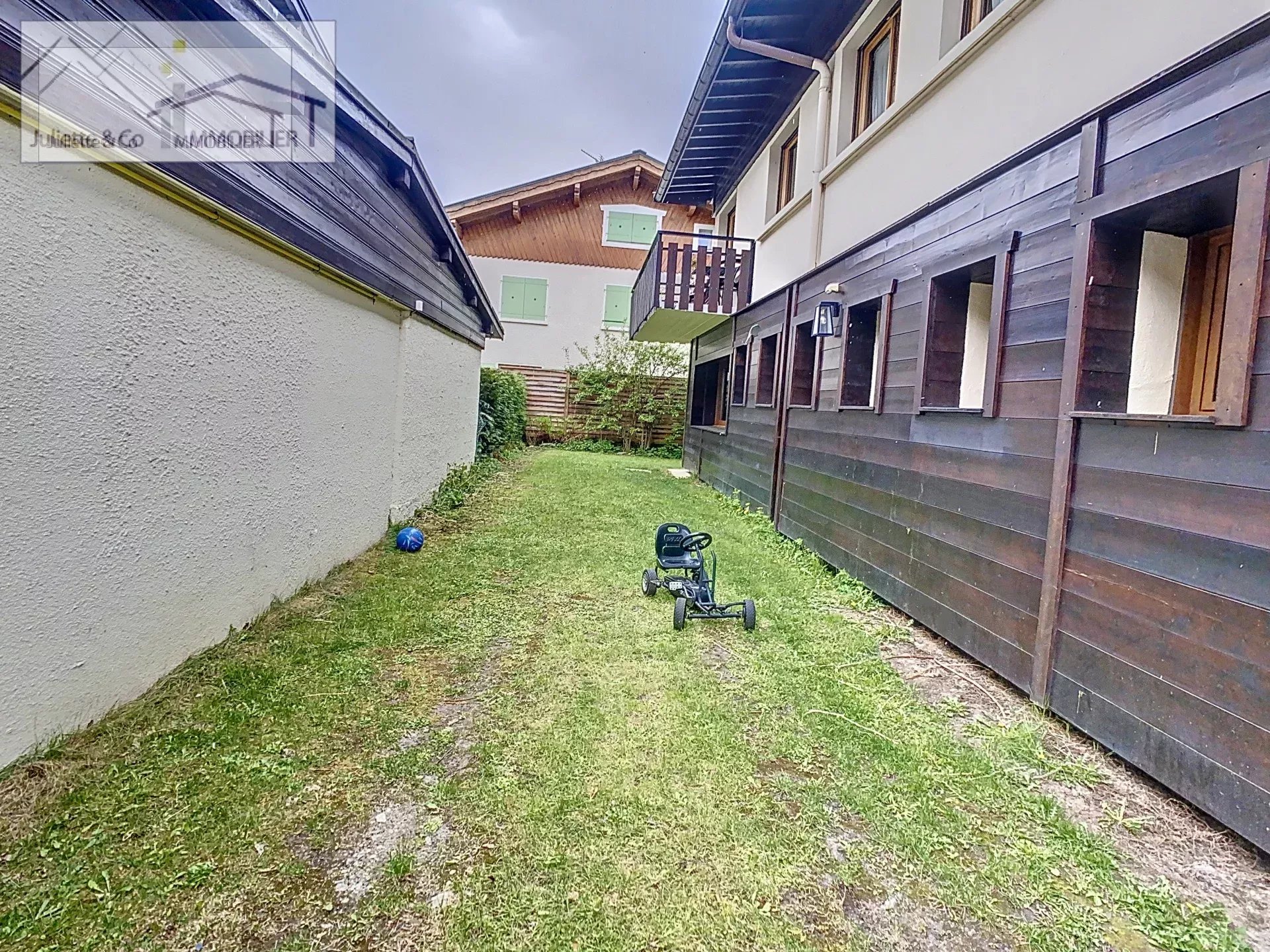 Photo of 4 bedroom for sale in center with garden