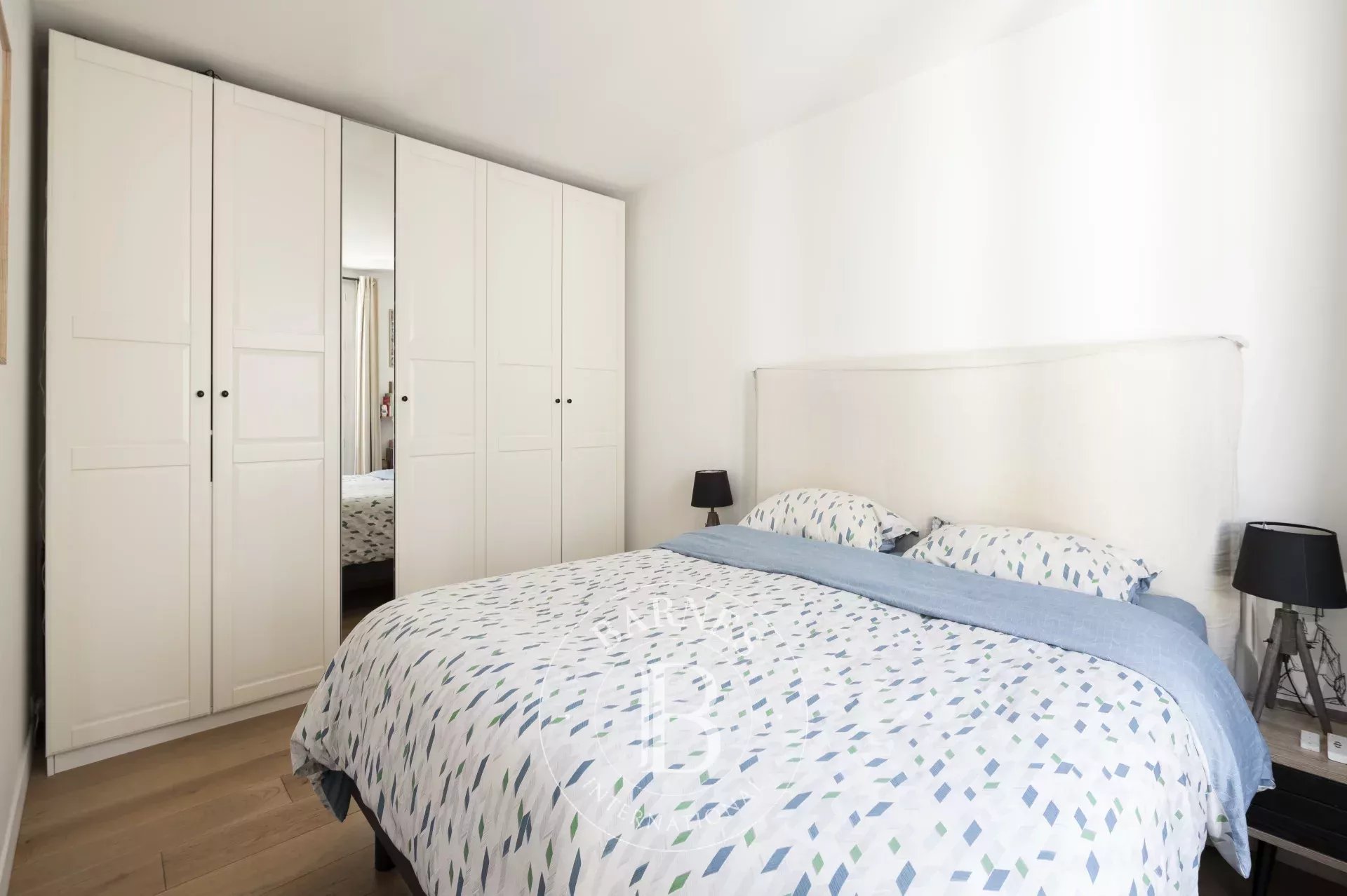 Daire Paris 9ème - picture 8