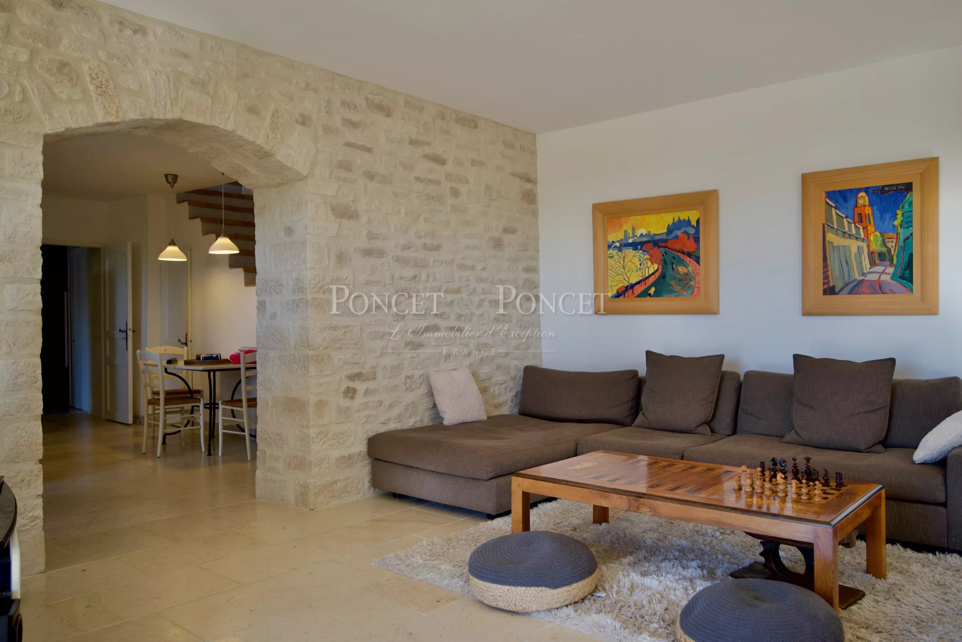 10 Bedroom Villa/Townhouse's Image 14