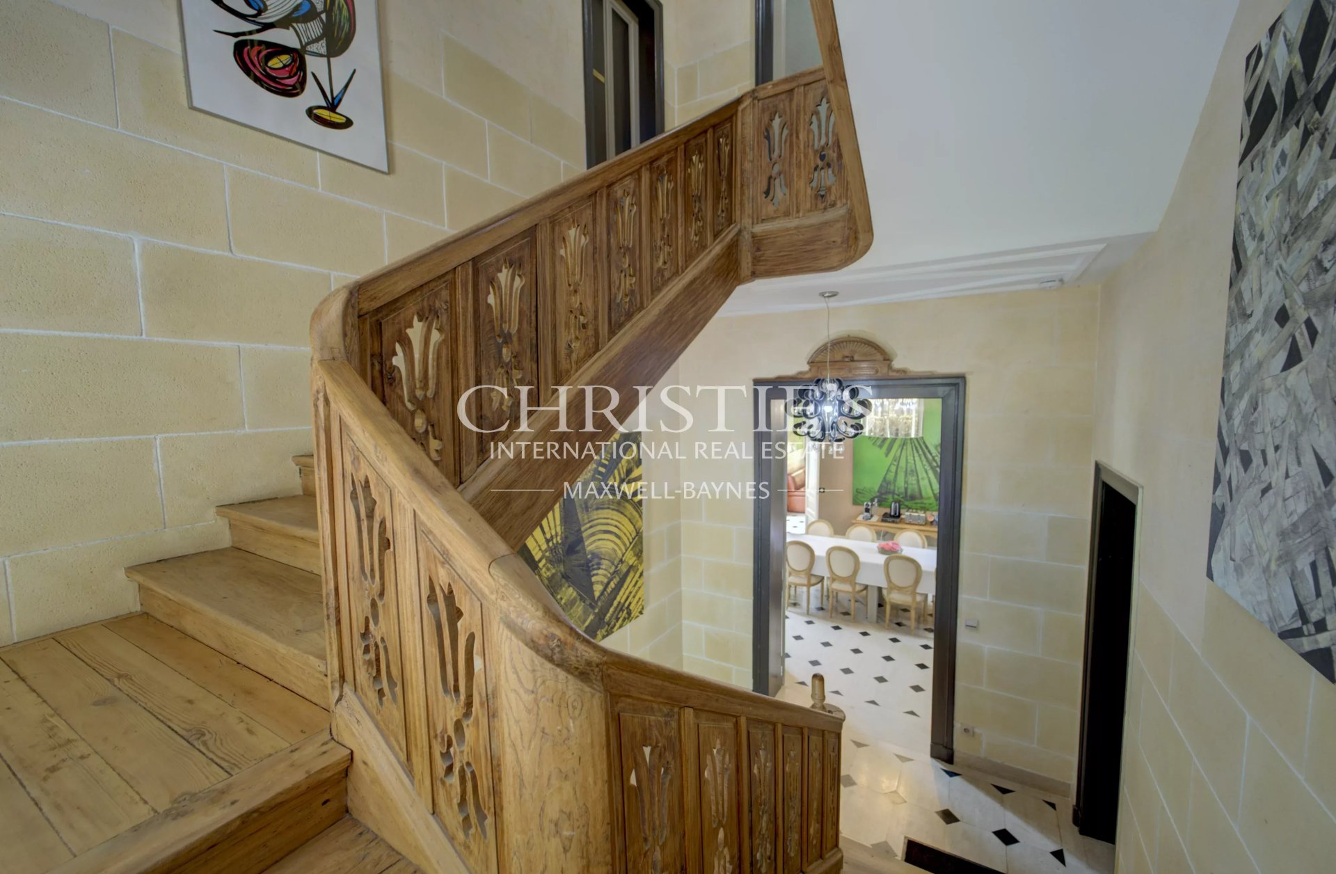 9 Bedroom Chateau's Image 3