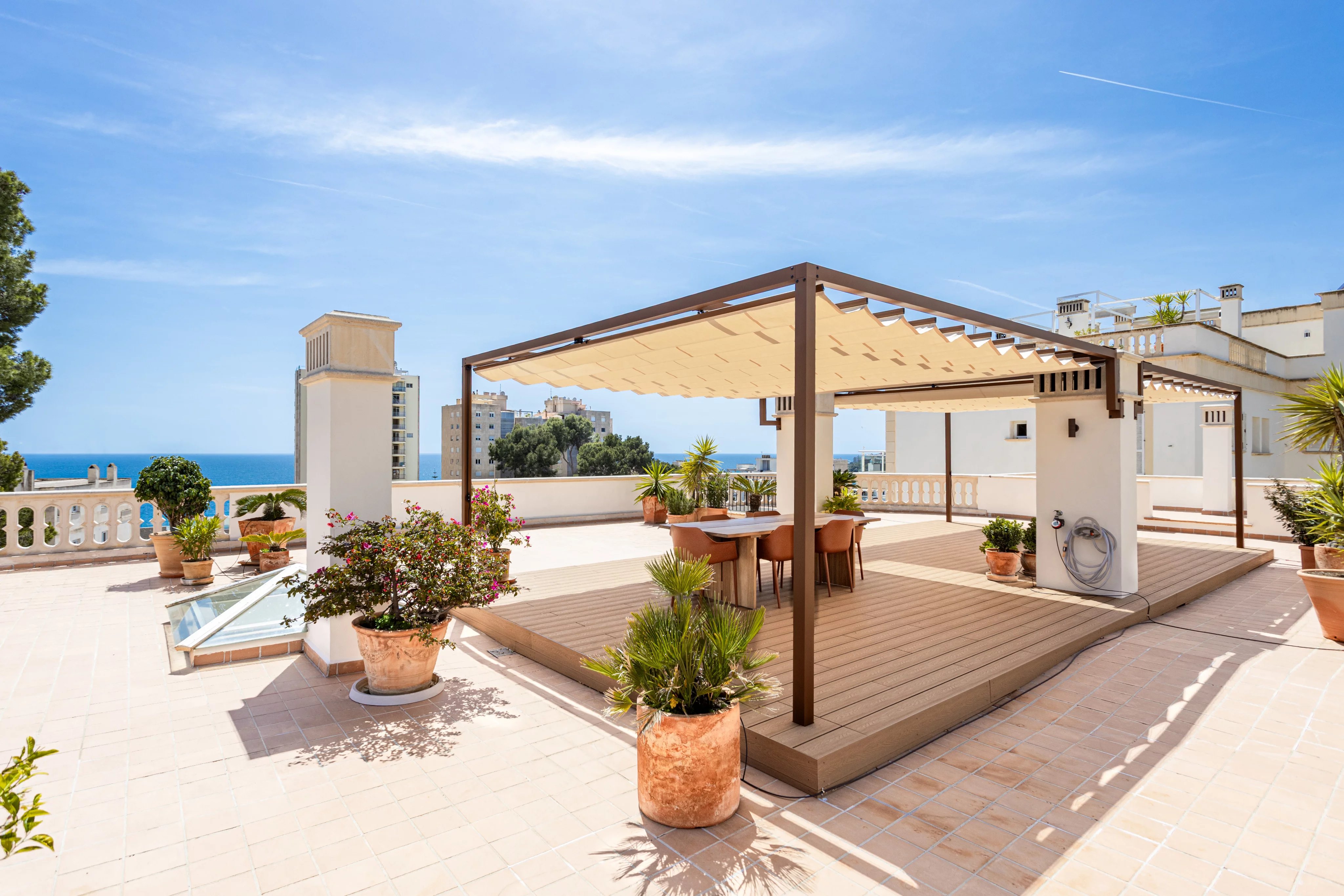 Penthouse avec grandes terrasses et vue sur la mer à Sant Agustí
