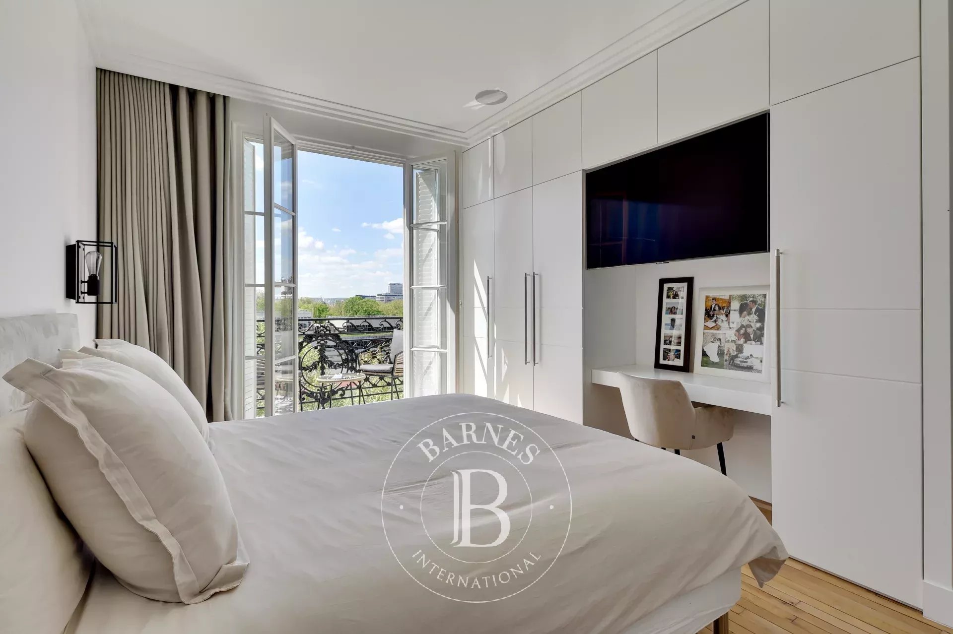 Daire Paris 7ème - picture 7