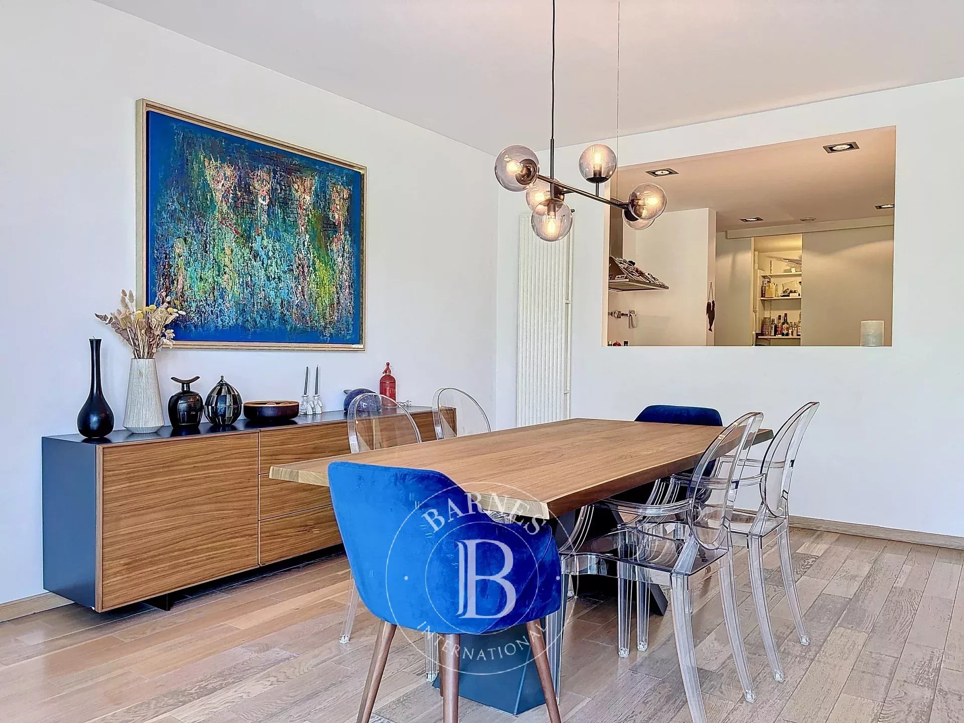 Avenue Louise - Appartement meublé 2ch + terrasse