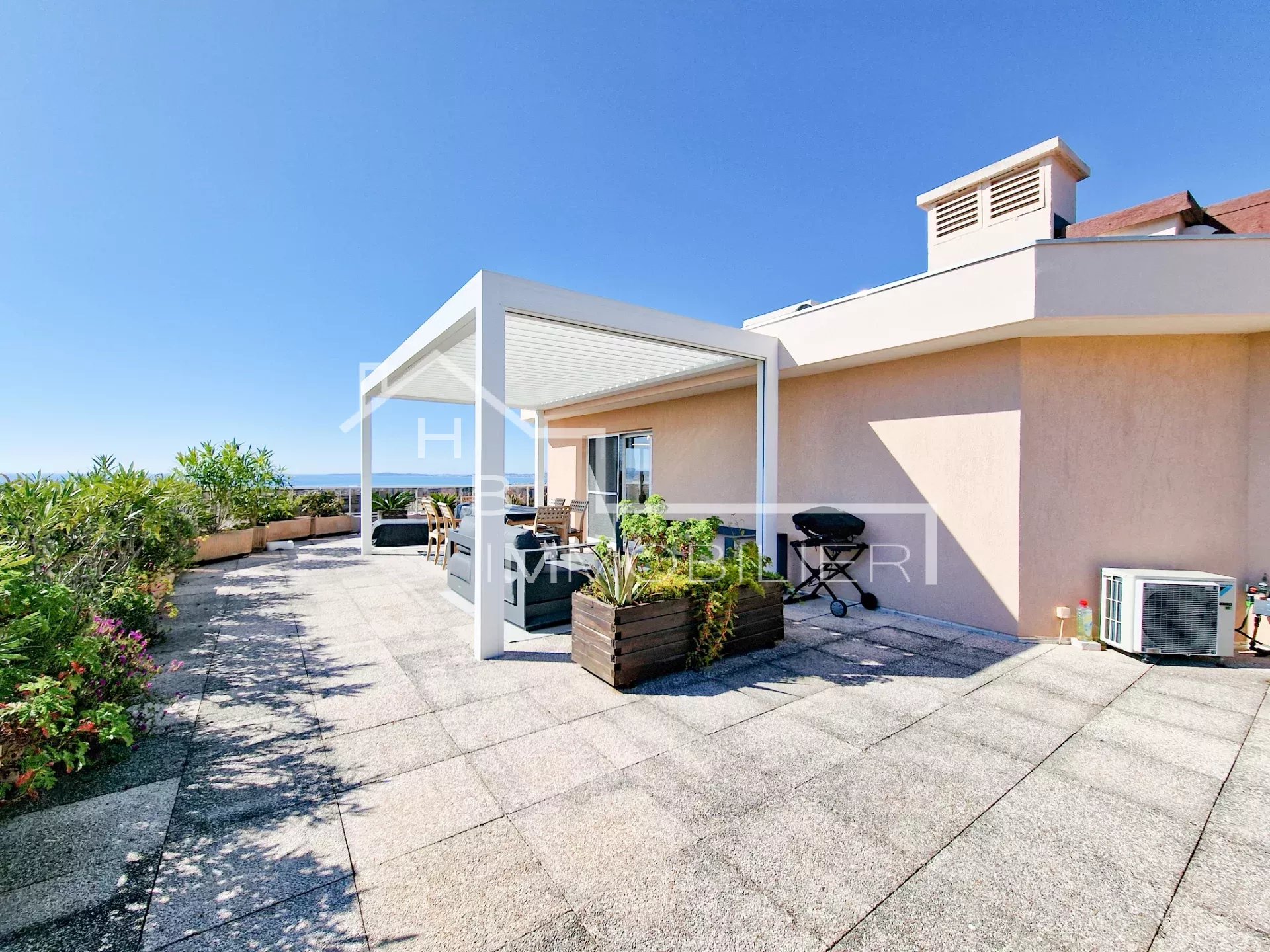 Agence immobilière de 