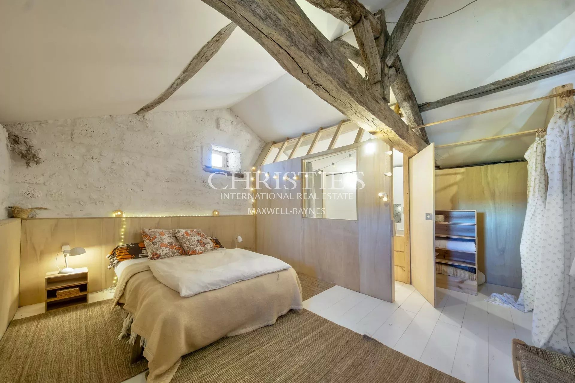 8 Bedroom Chateau's Image 34