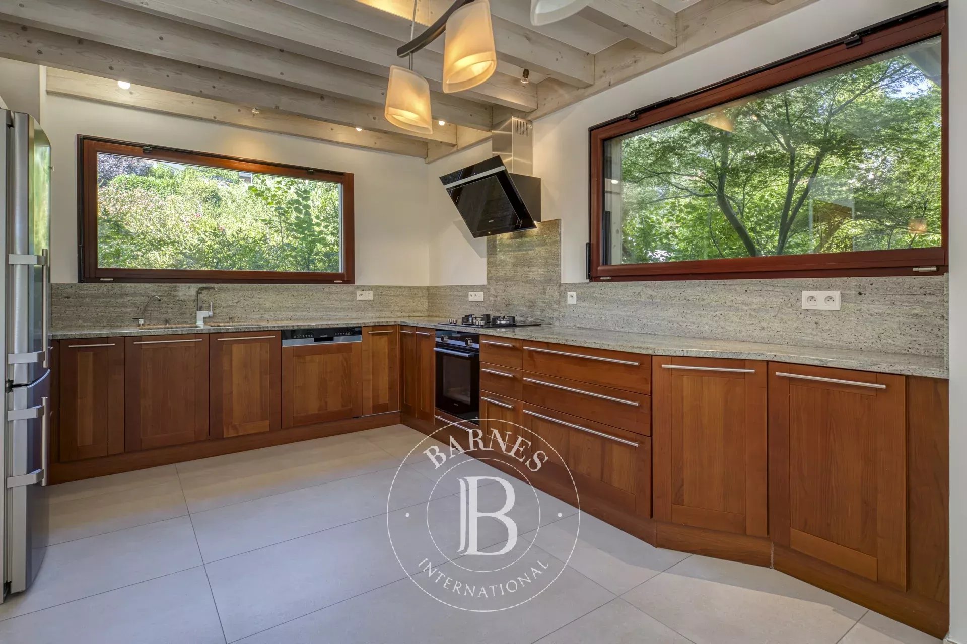 Ev Bonne - picture 12